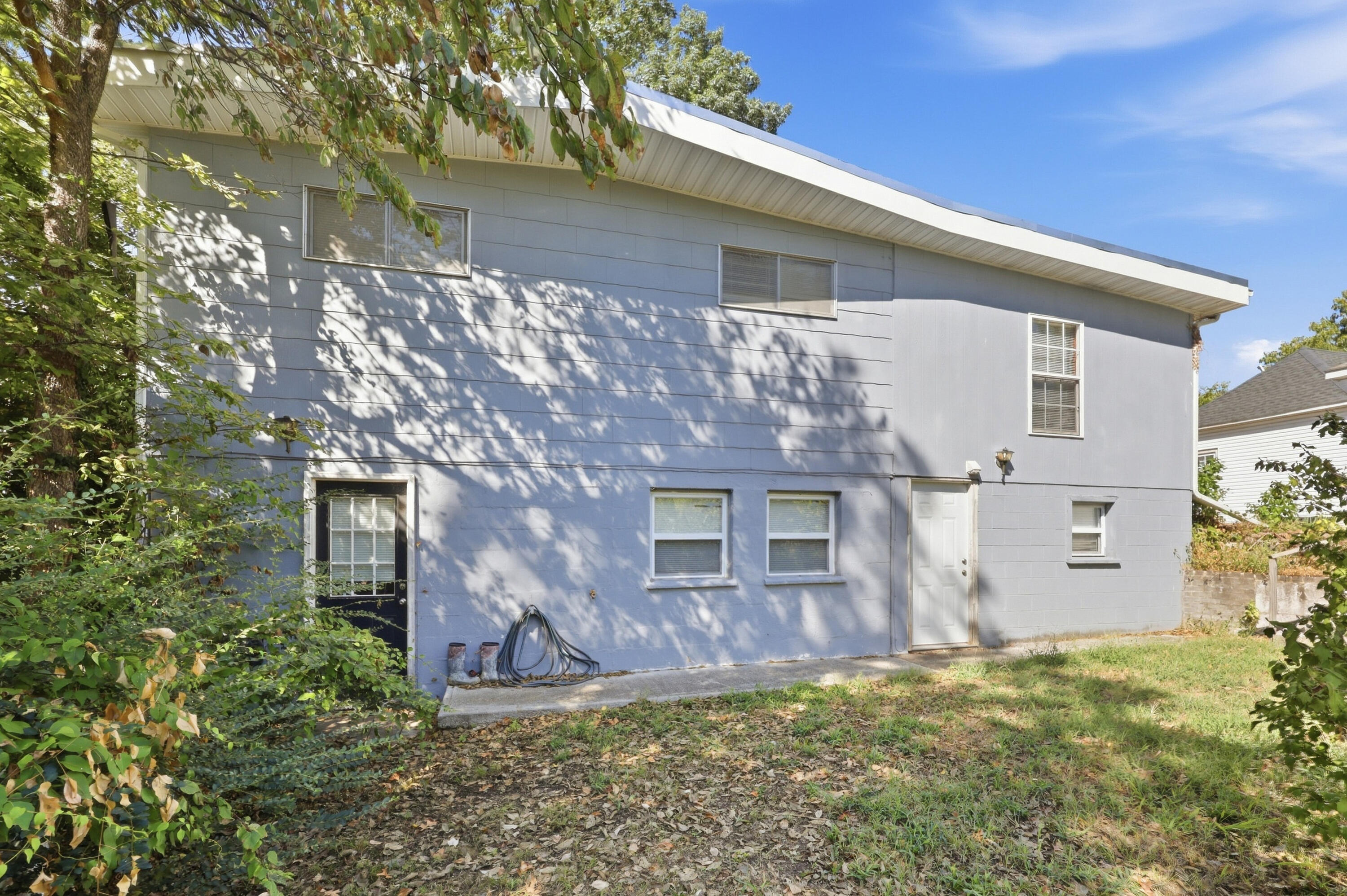 Photo 4 - Residential Income for sale – 507 1/2 W Hill Street   Neosho, MO