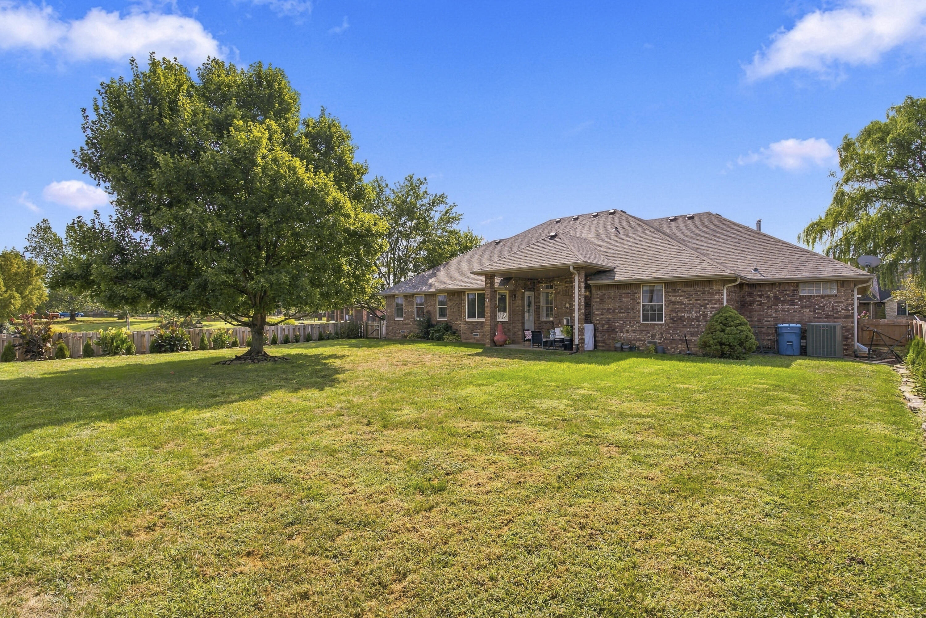 Photo 39 - Residential for sale – 909  Glacier Court  Nixa, MO