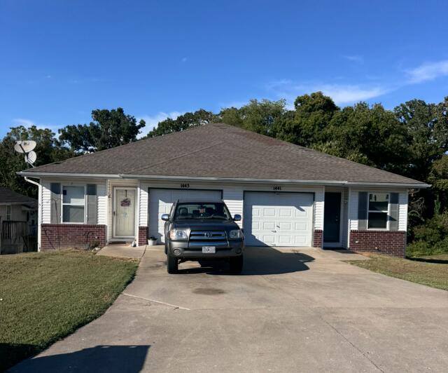 Residential Income for sale – 1443 W Rainey   Ozark, MO