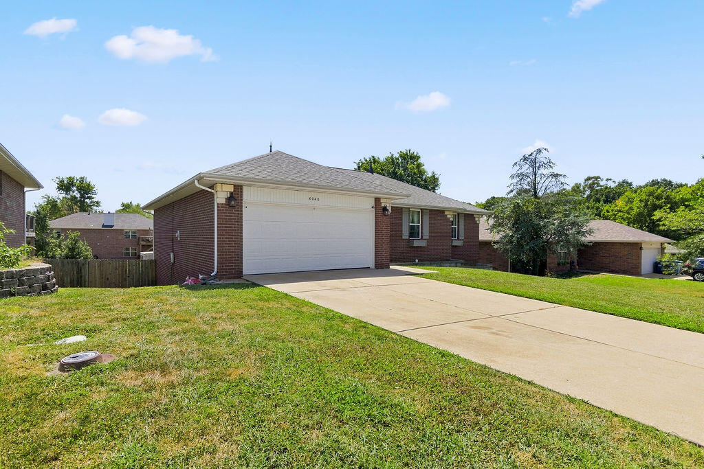 Photo 3 - Residential for sale – 4048 W Falcon Drive  Battlefield, MO