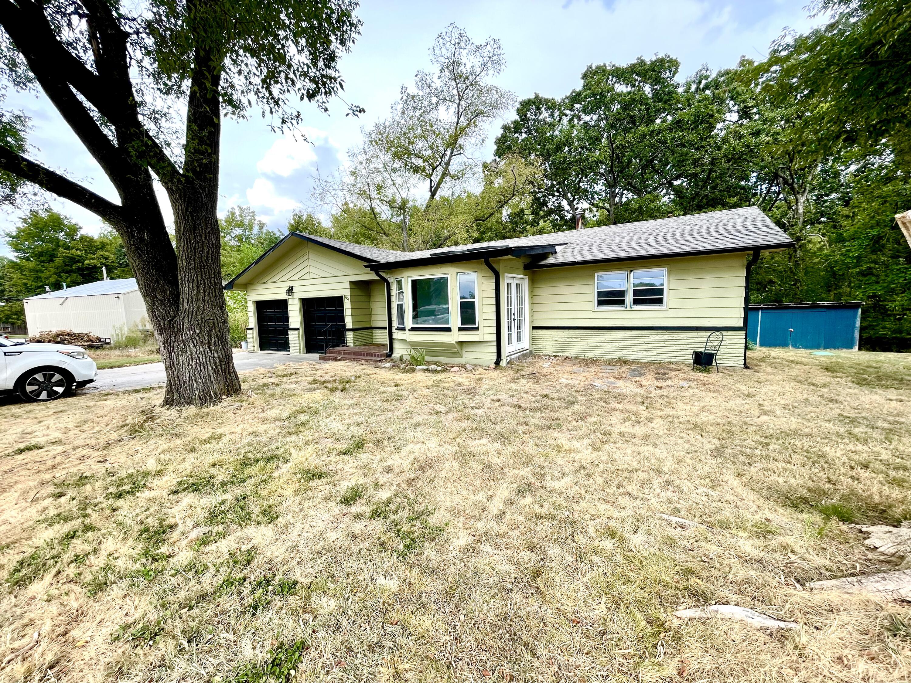 Photo 3 - Residential for sale – 1906  Michael Lane  Nixa, MO