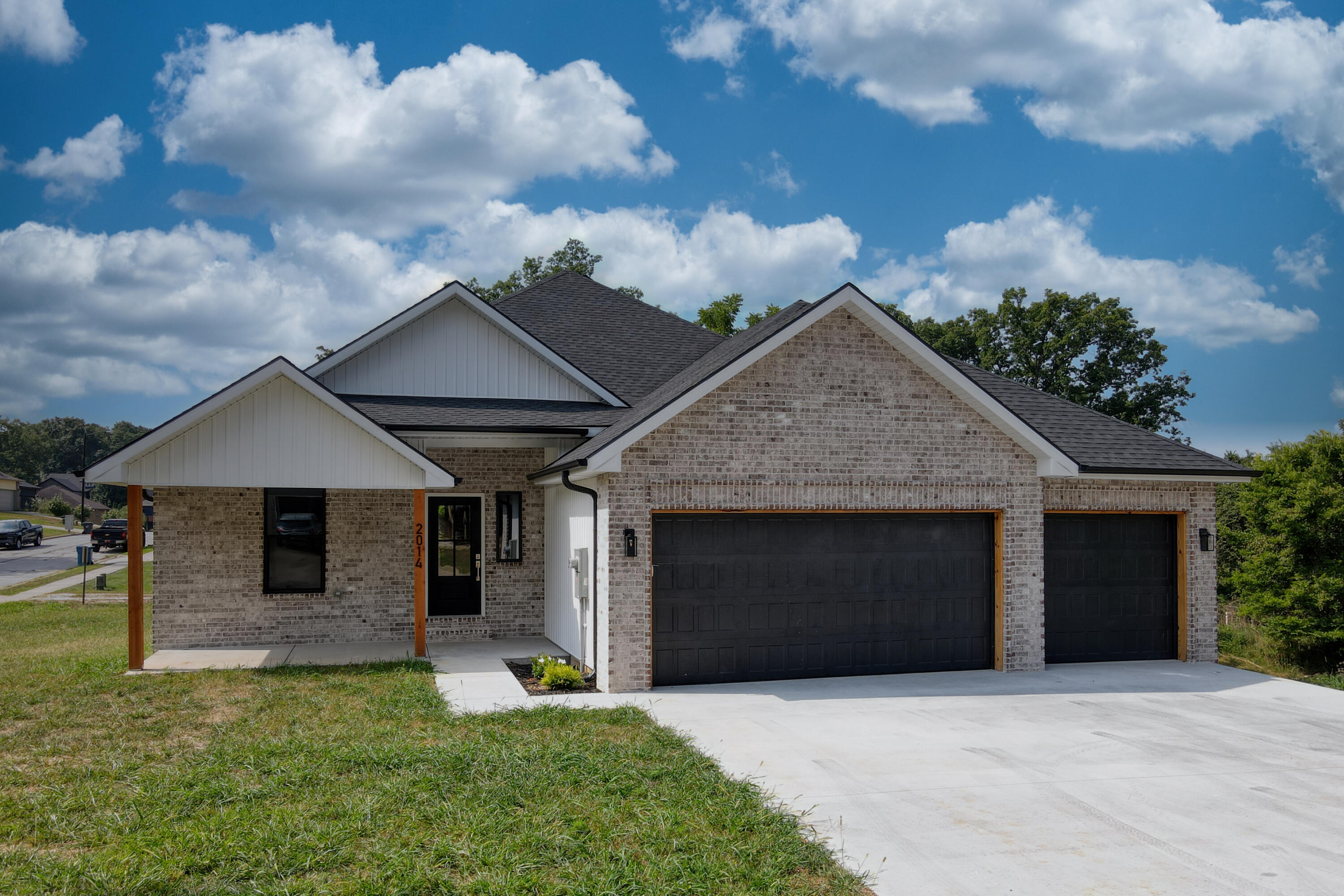 Photo 7 - Residential for sale – 2014  Jay Street  Ozark, MO