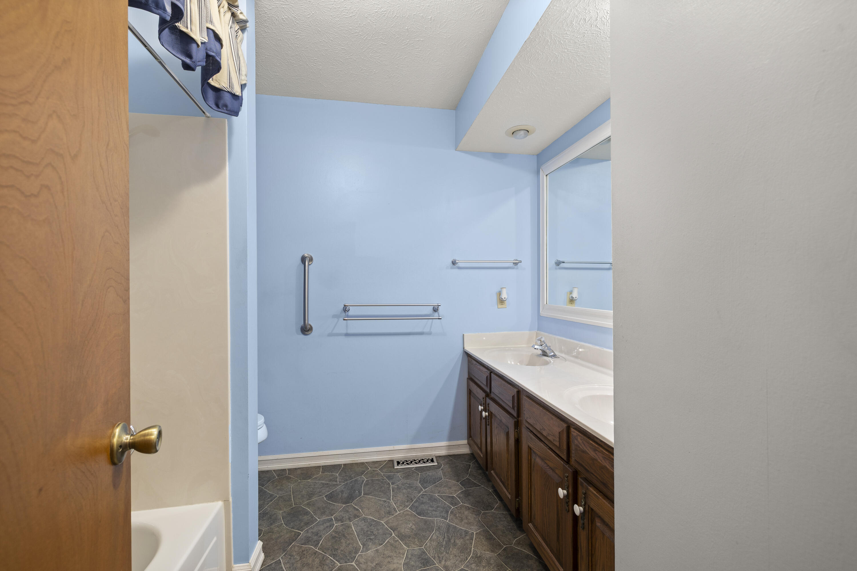 Photo 18 - Residential for sale – 4049 S Tipperary Avenue  Rogersville, MO