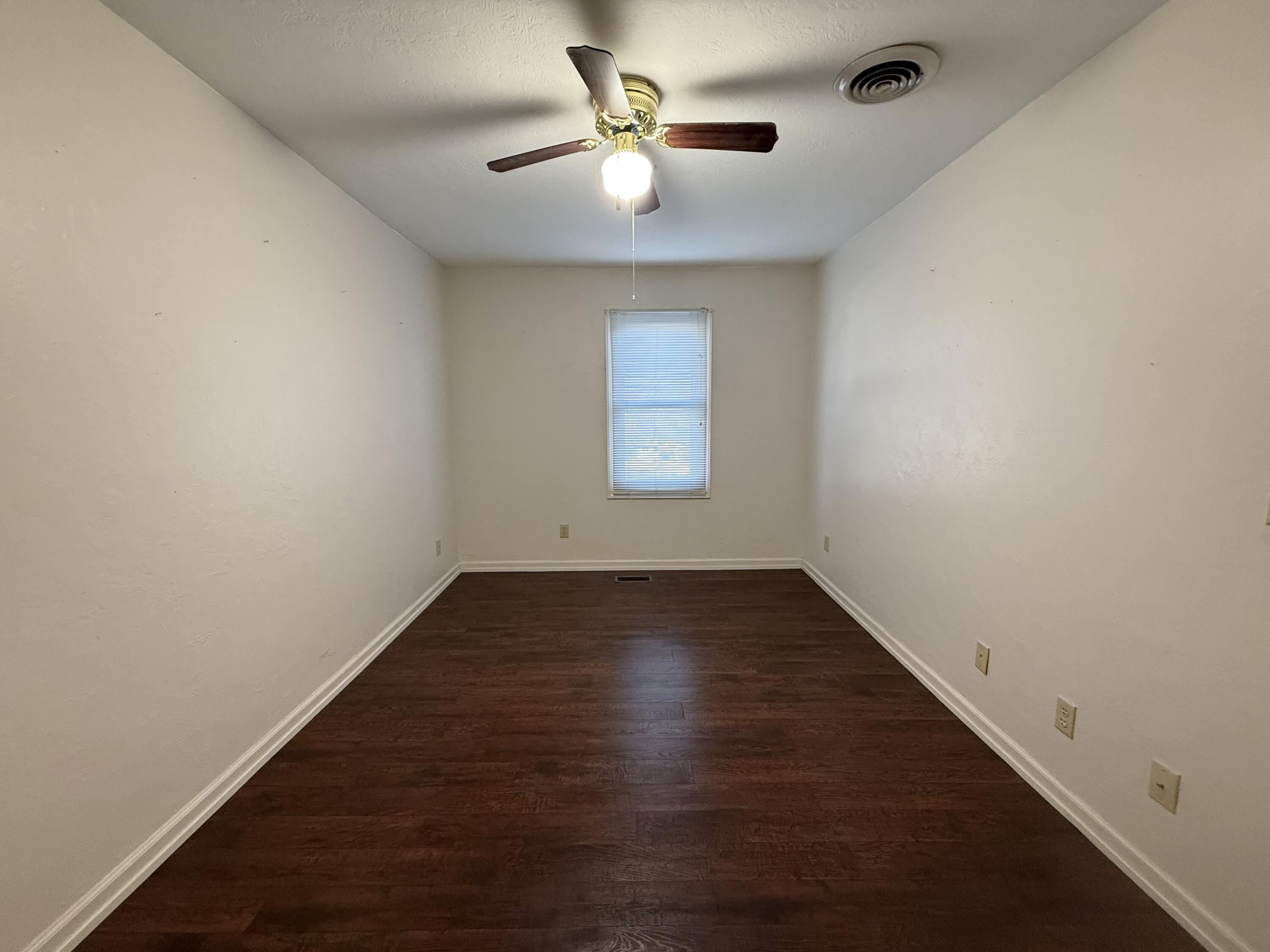 Photo 9 - Residential for sale – 408 S 2nd Street  Houston, MO