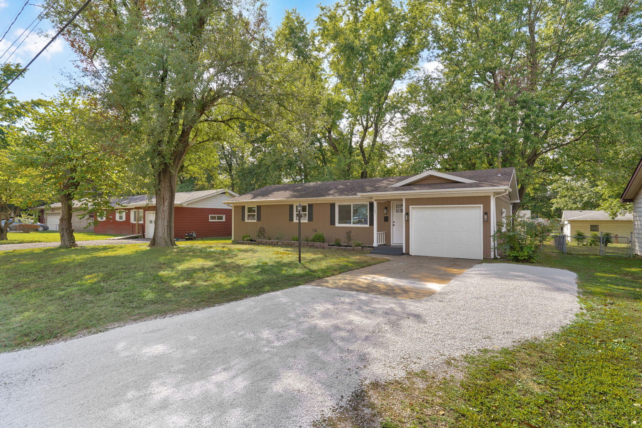 Photo 2 - Residential for sale – 1247 S Estate Avenue  Springfield, MO