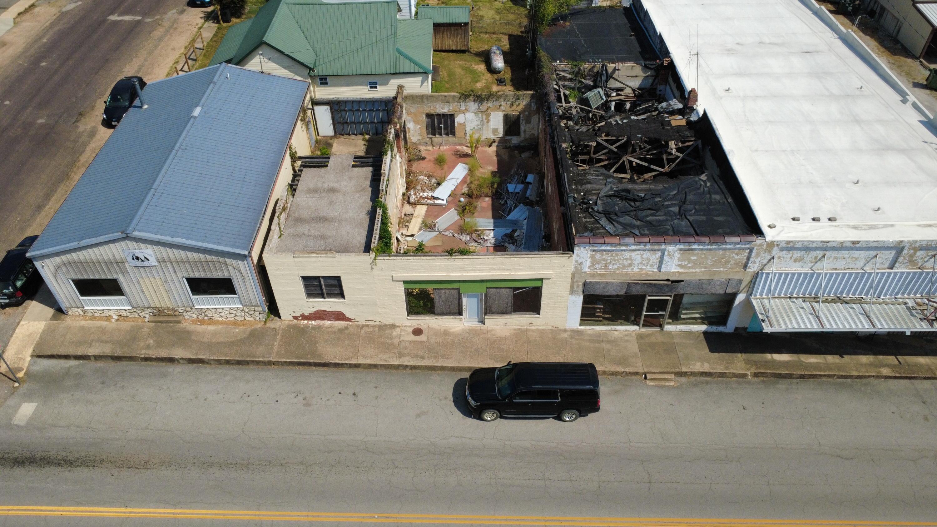 Photo 3 - Commercial Sale for sale – 123 N Elm Avenue  Mountain View, MO