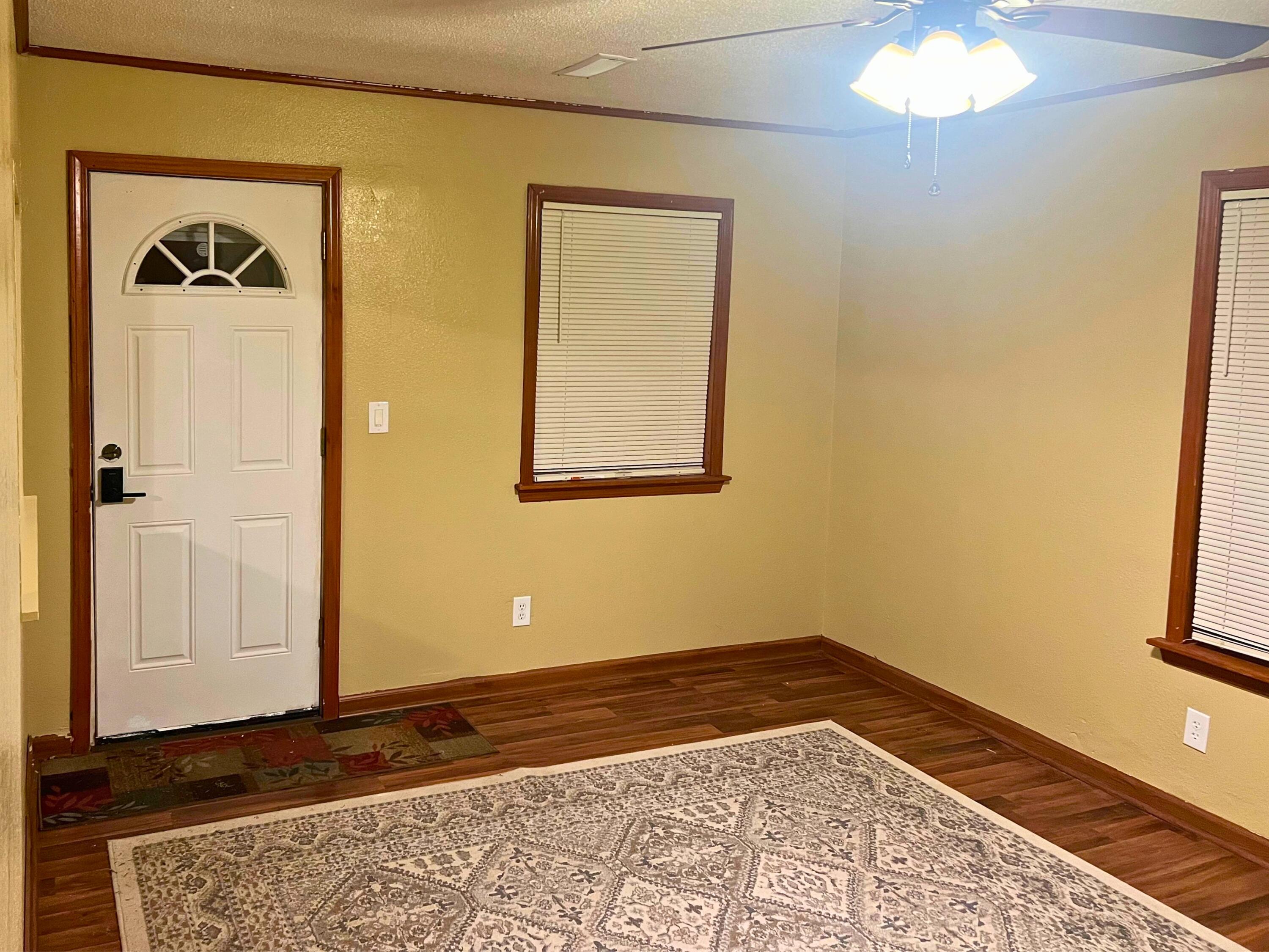Photo 2 - Residential for sale – 820 N Brown Avenue  Springfield, MO