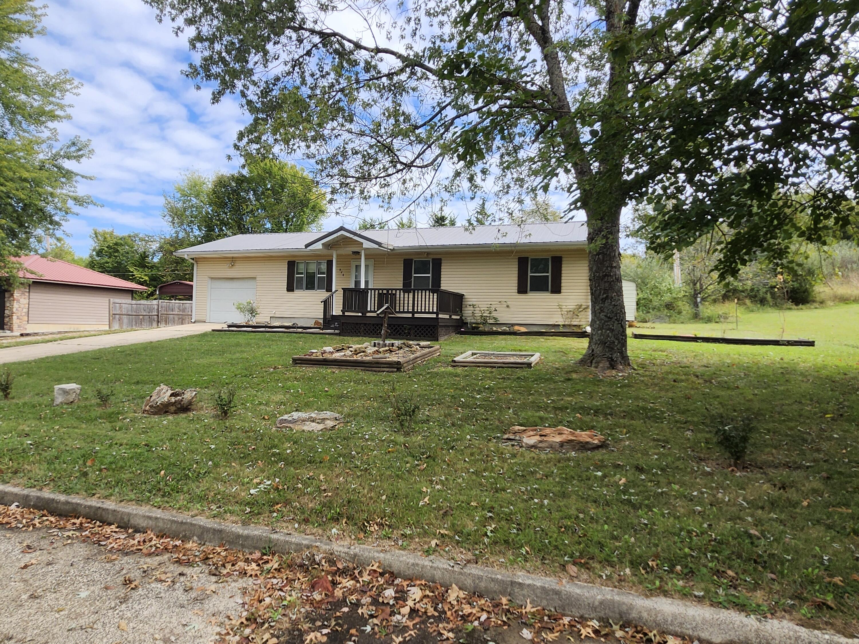 Residential for sale – 824 S Vine Street  Marshfield, MO