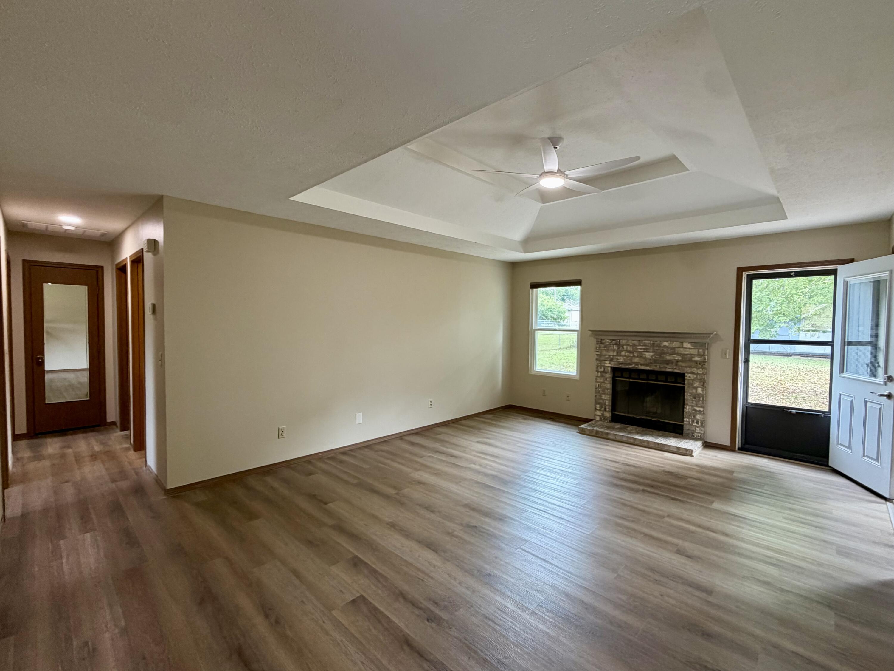 Photo 4 - Residential for sale – 2934 E Chattanooga   Springfield, MO