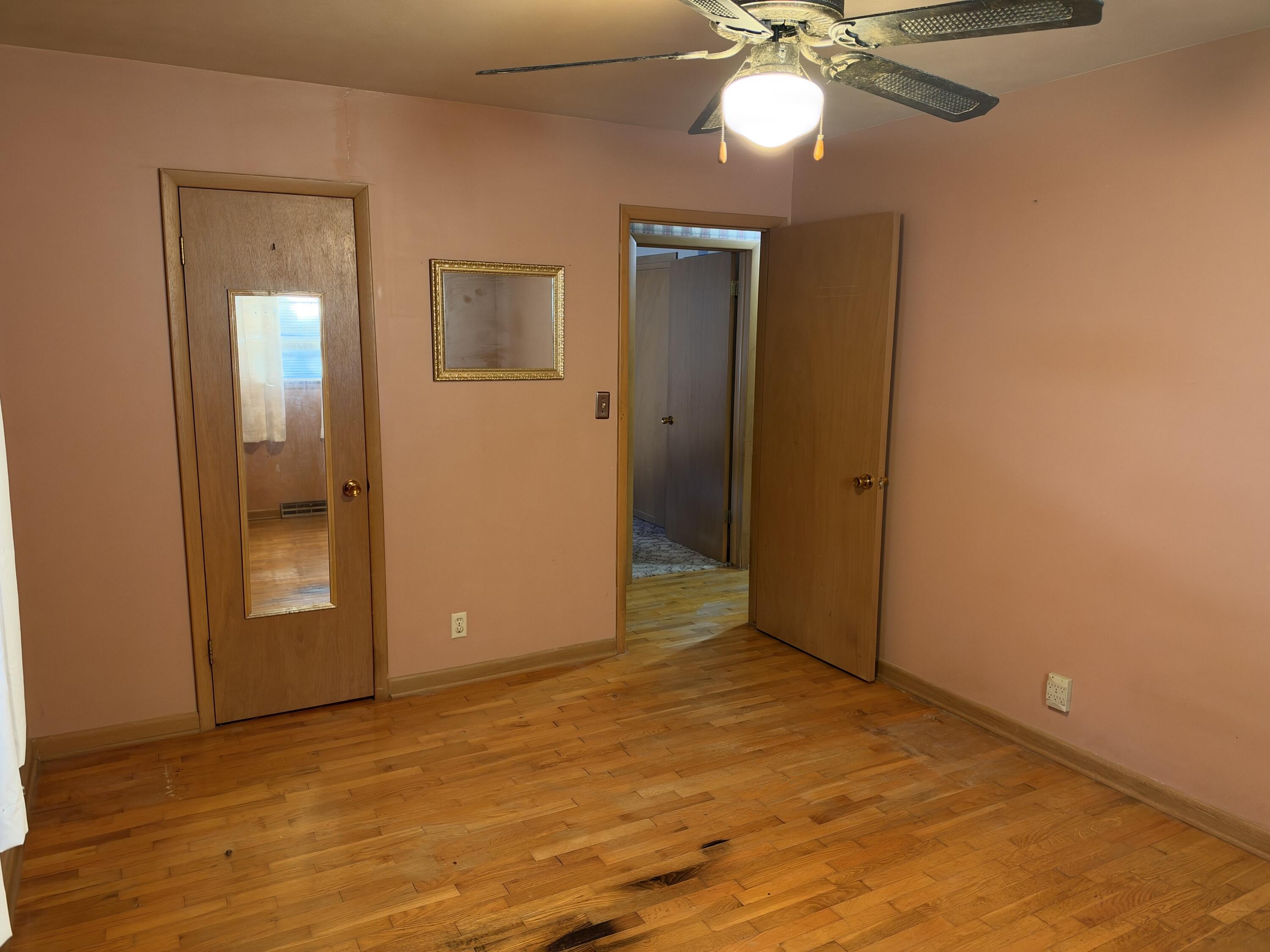 Photo 14 - Residential for sale – 725 N Elmwood Avenue  Springfield, MO