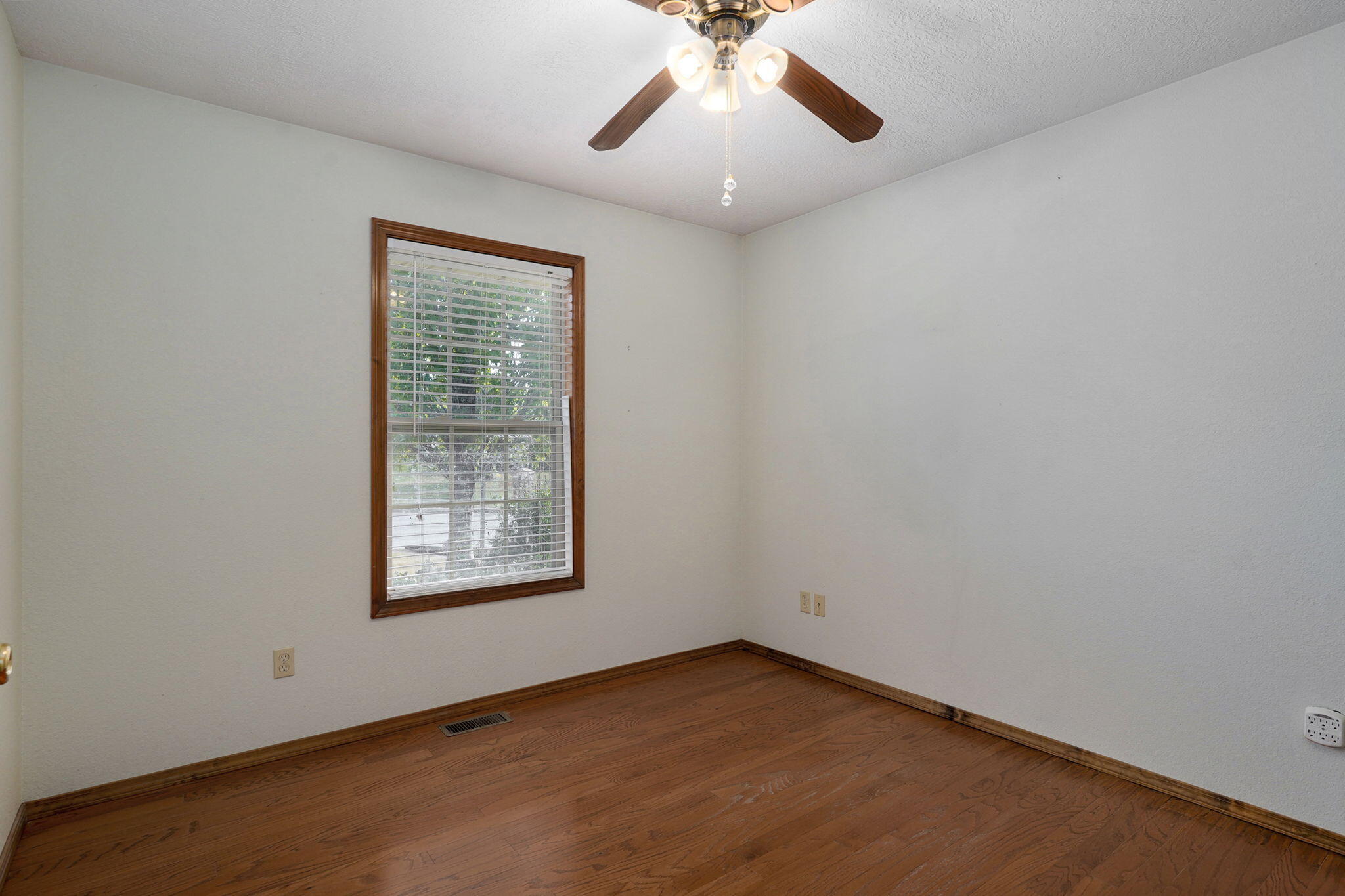 Photo 20 - Residential for sale – 981 W Jake Flood Circle  Nixa, MO