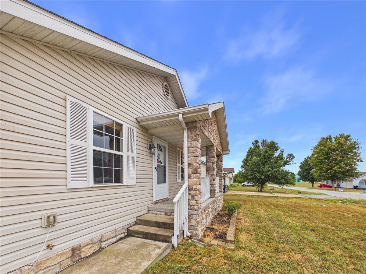 Photo 9 - Residential for sale – 715 S Chestnut Street  Buffalo, MO