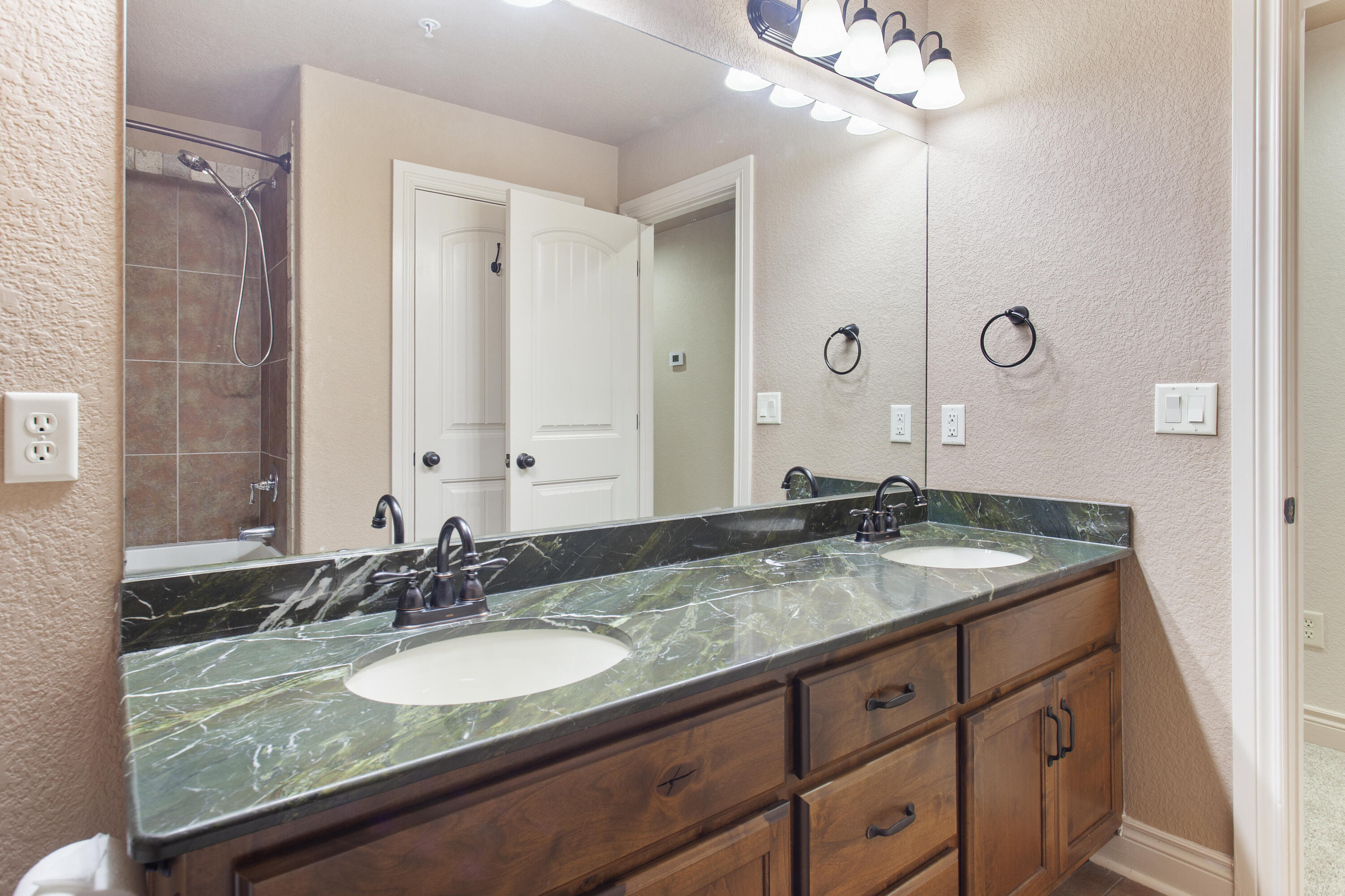 Photo 52 - Residential Lease for sale – 138  Stoney Pointe   Hollister, MO