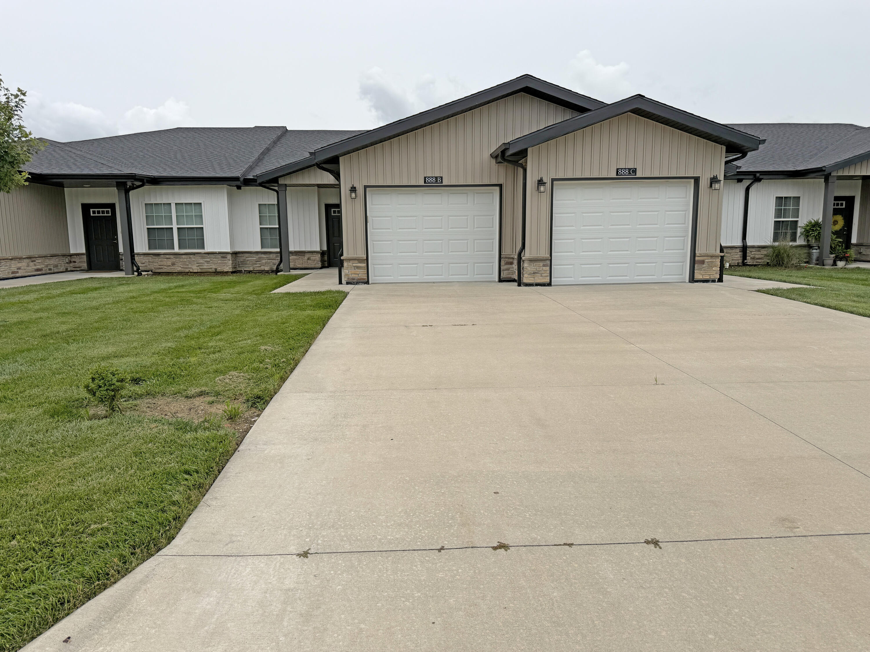 Photo 23 - Residential for sale – 888b W Logan Street  Rogersville, MO