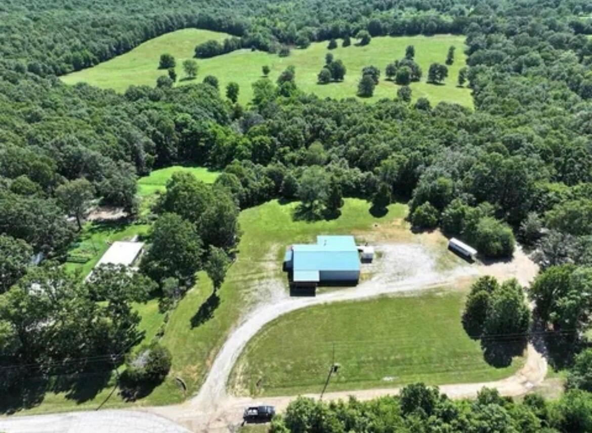 Photo 5 - Residential for sale – 63  County Road 364   Thayer, MO