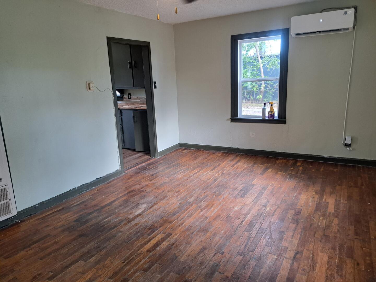 Photo 6 - Residential for sale – 714  Murphy Avenue  Joplin, MO