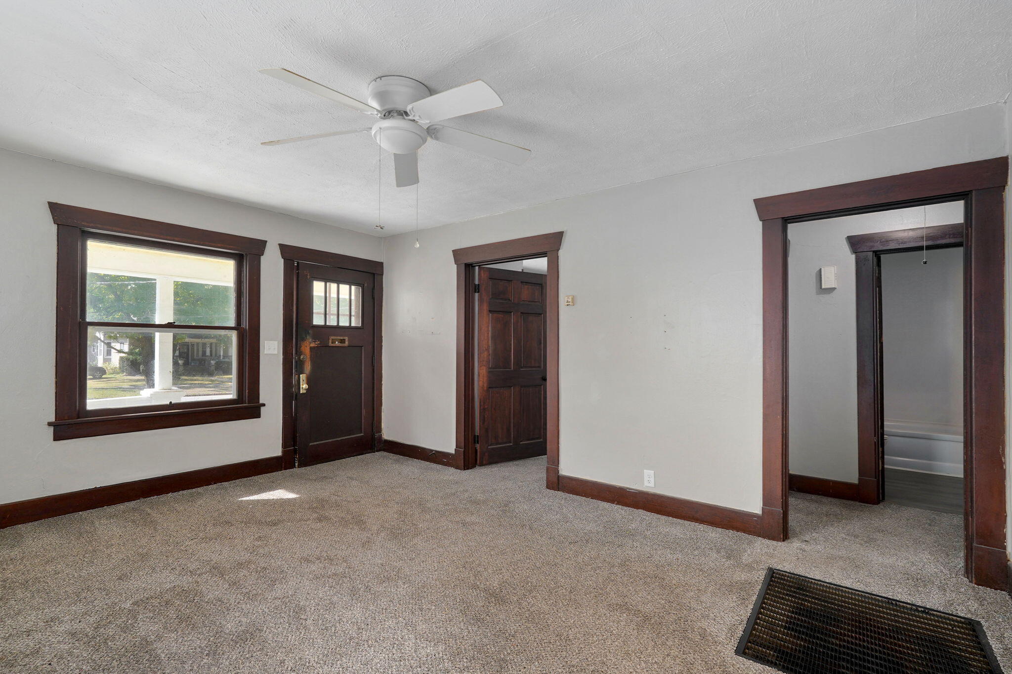 Photo 7 - Residential for sale – 2038 N Douglas Avenue  Springfield, MO