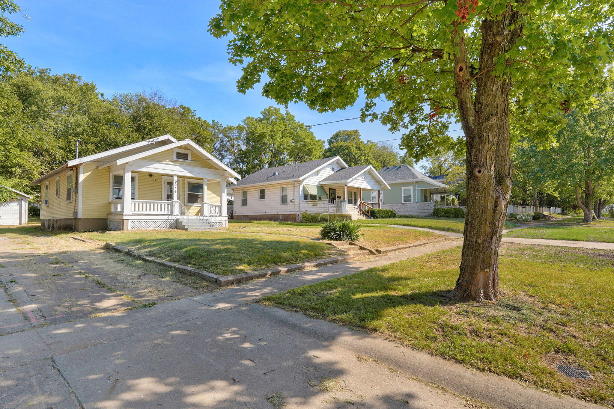 Photo 3 - Residential for sale – 2038 N Douglas Avenue  Springfield, MO