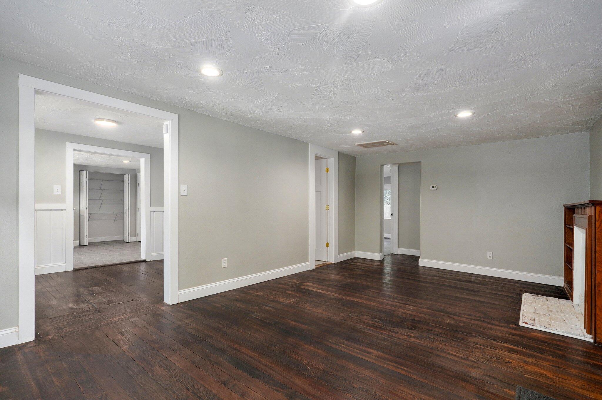 Photo 7 - Residential Lease for sale – 1300 S Pennsylvania Avenue  Springfield, MO