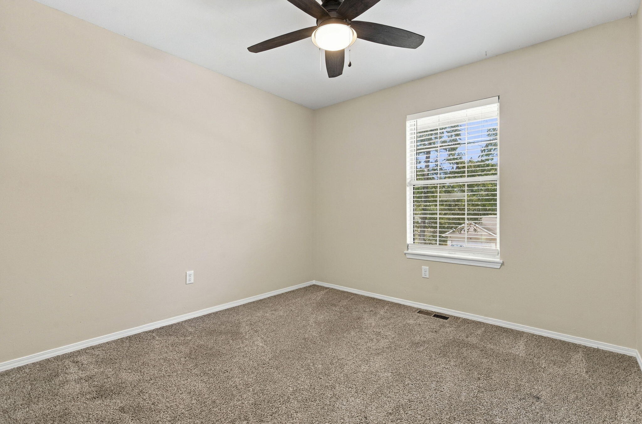Photo 10 - Residential Lease for sale – 115  Richmond Heights   Branson, MO