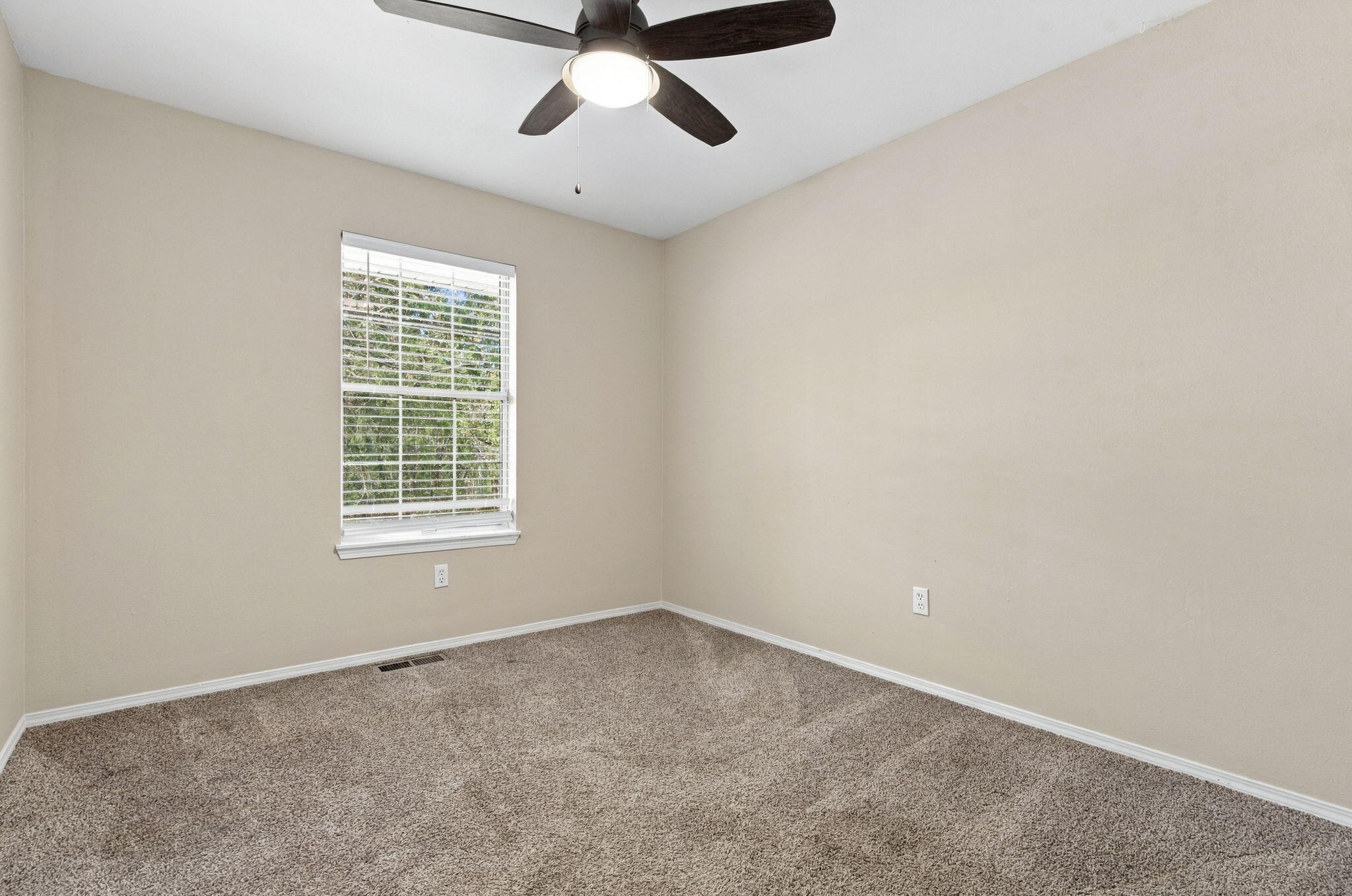 Photo 11 - Residential Lease for sale – 115  Richmond Heights   Branson, MO