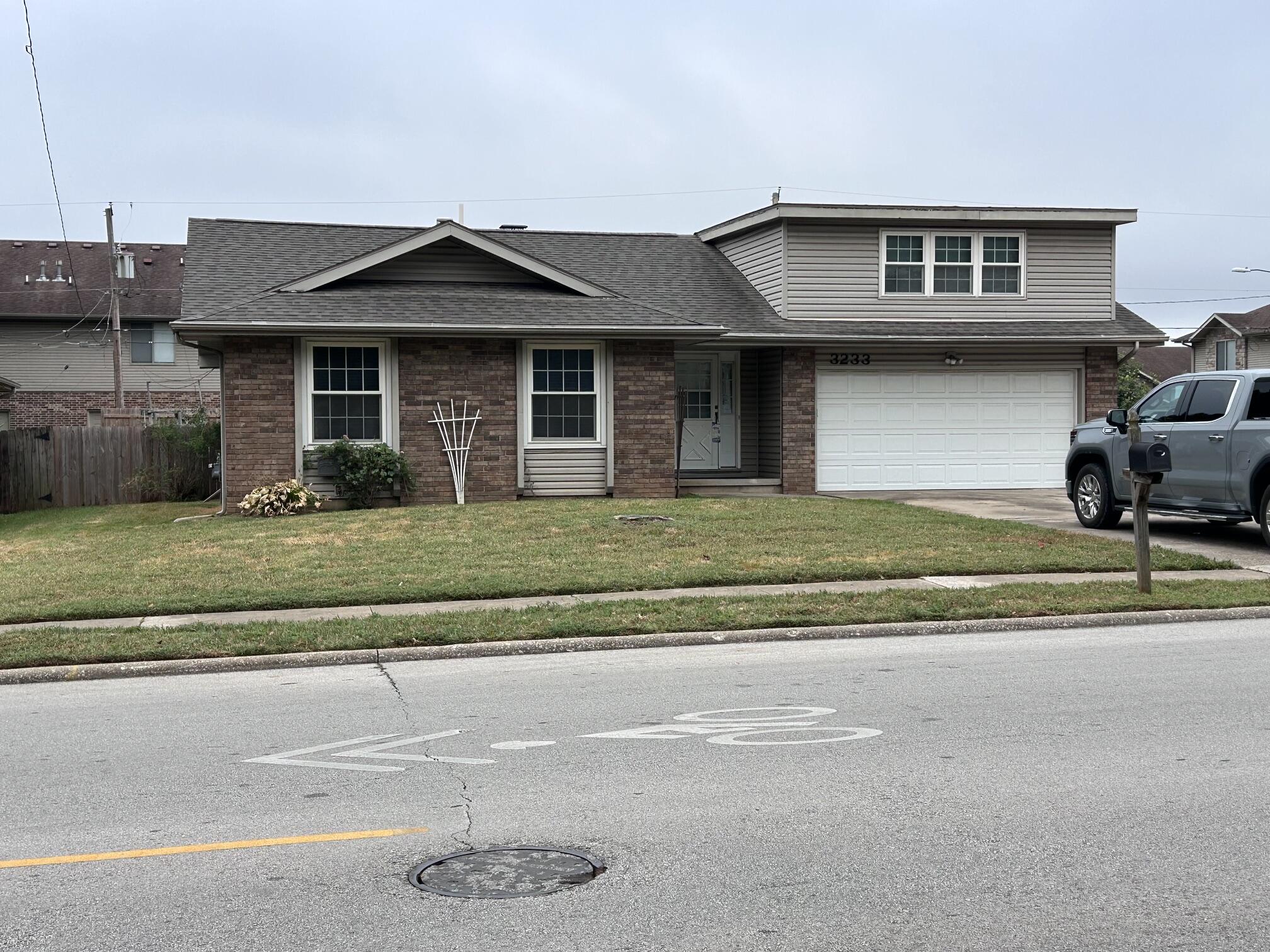 Residential for sale – 3233 S Jefferson Avenue  Springfield, MO