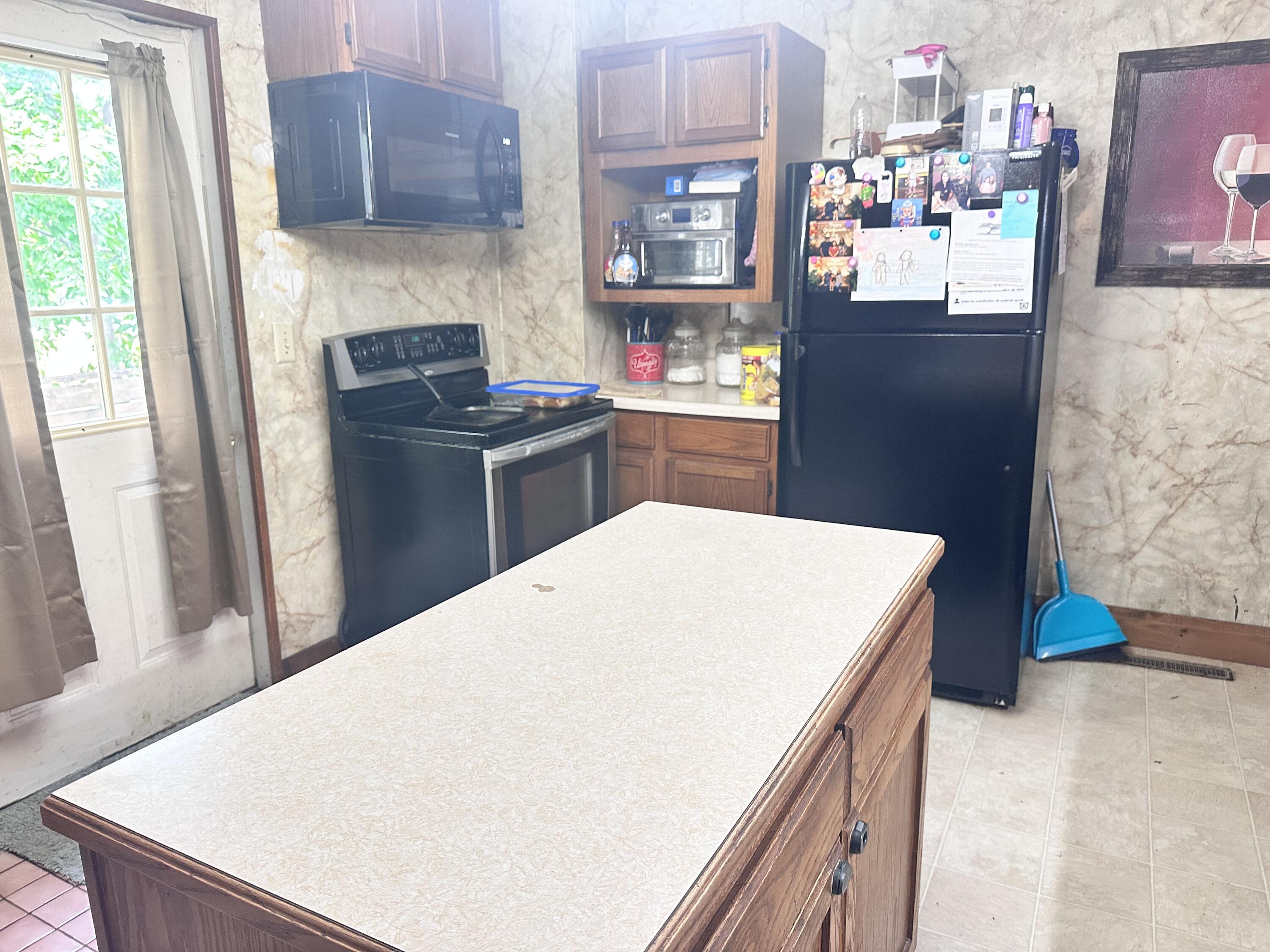 Photo 14 - Residential for sale – 401  Frisco Street  Monett, MO