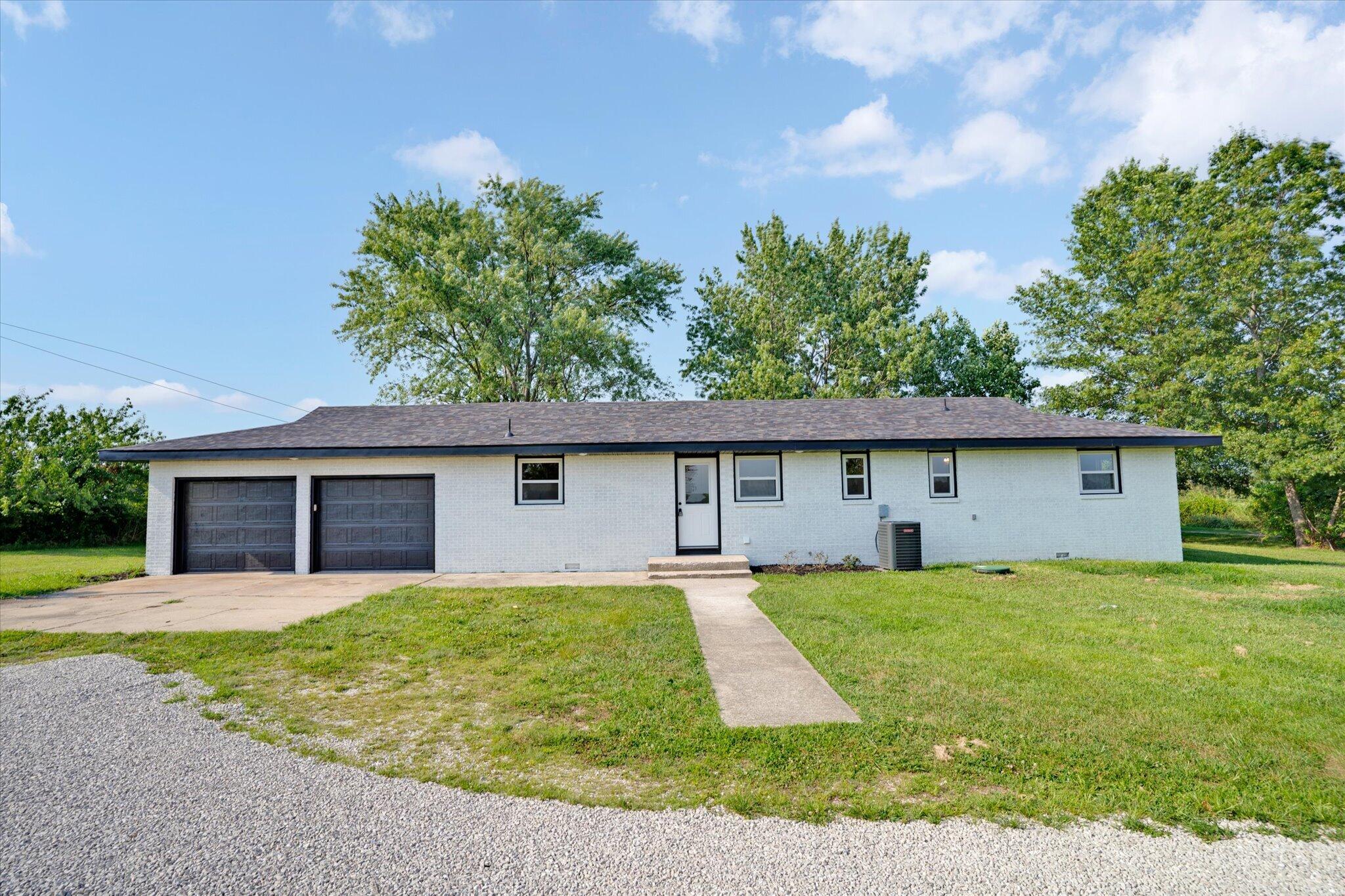 Photo 3 - Residential for sale – 3760 E Shelby   Springfield, MO