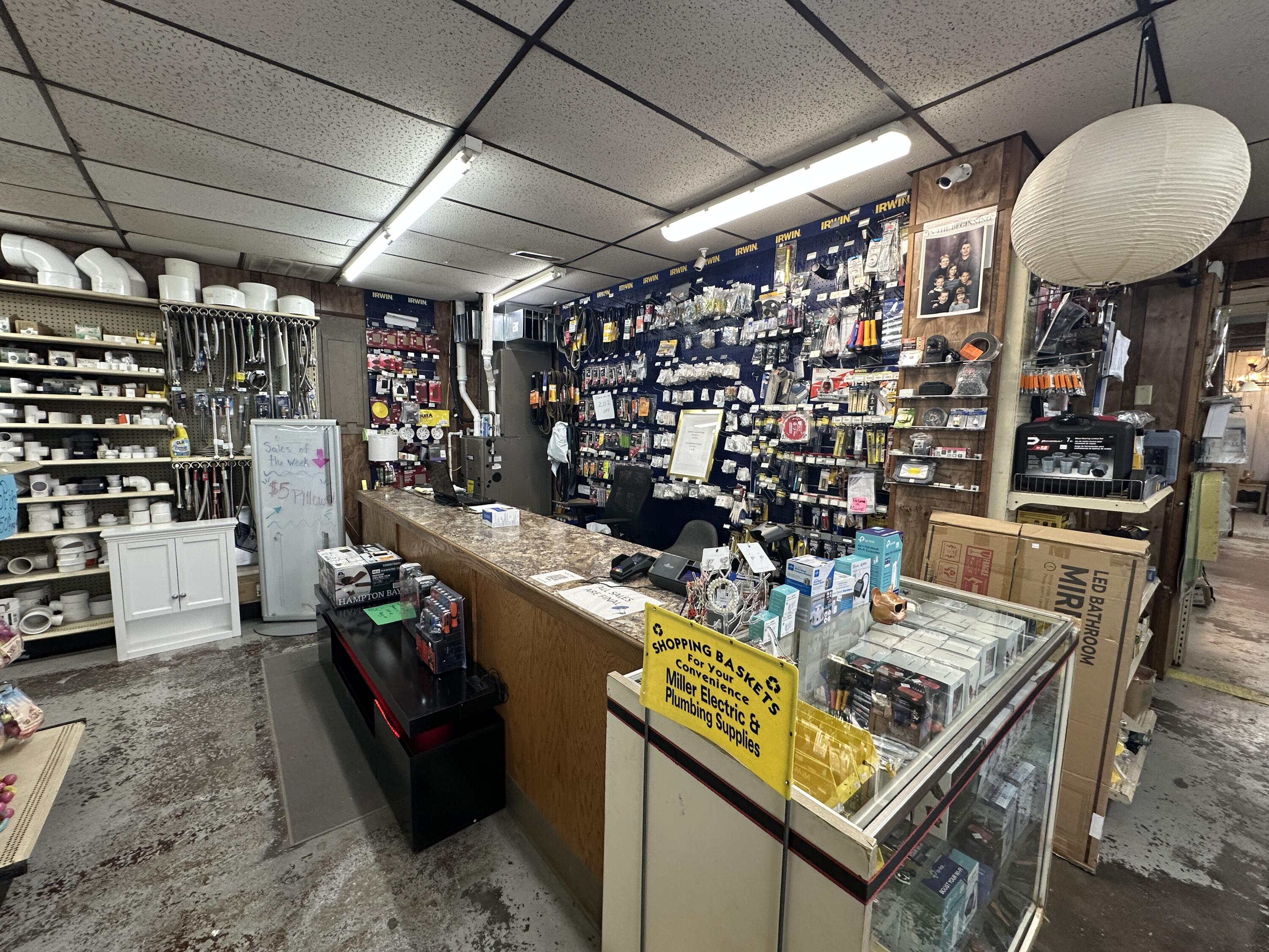 Photo 4 - Commercial Sale for sale – 613 W 3rd Street  Mountain Grove, MO