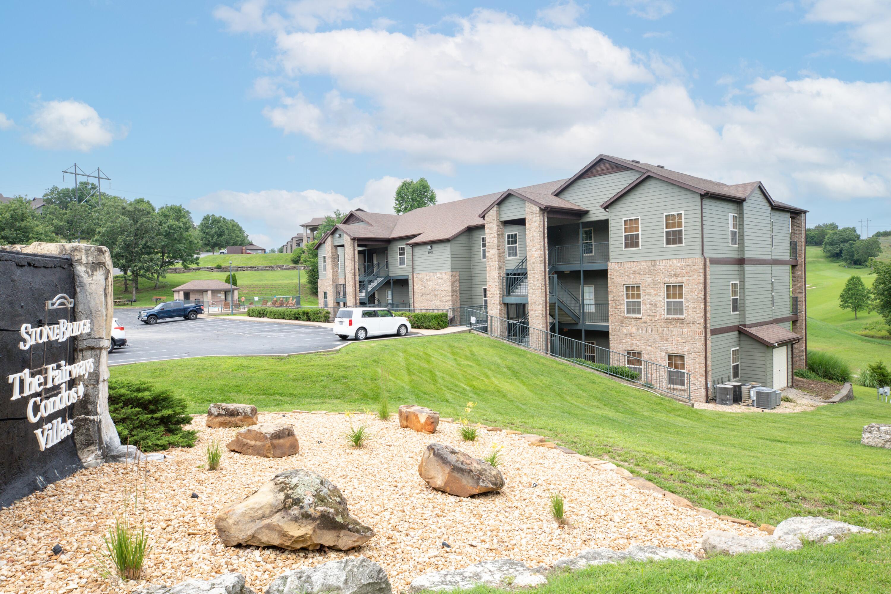 Photo 15 - Residential for sale – 1001  Golf   Branson West, MO