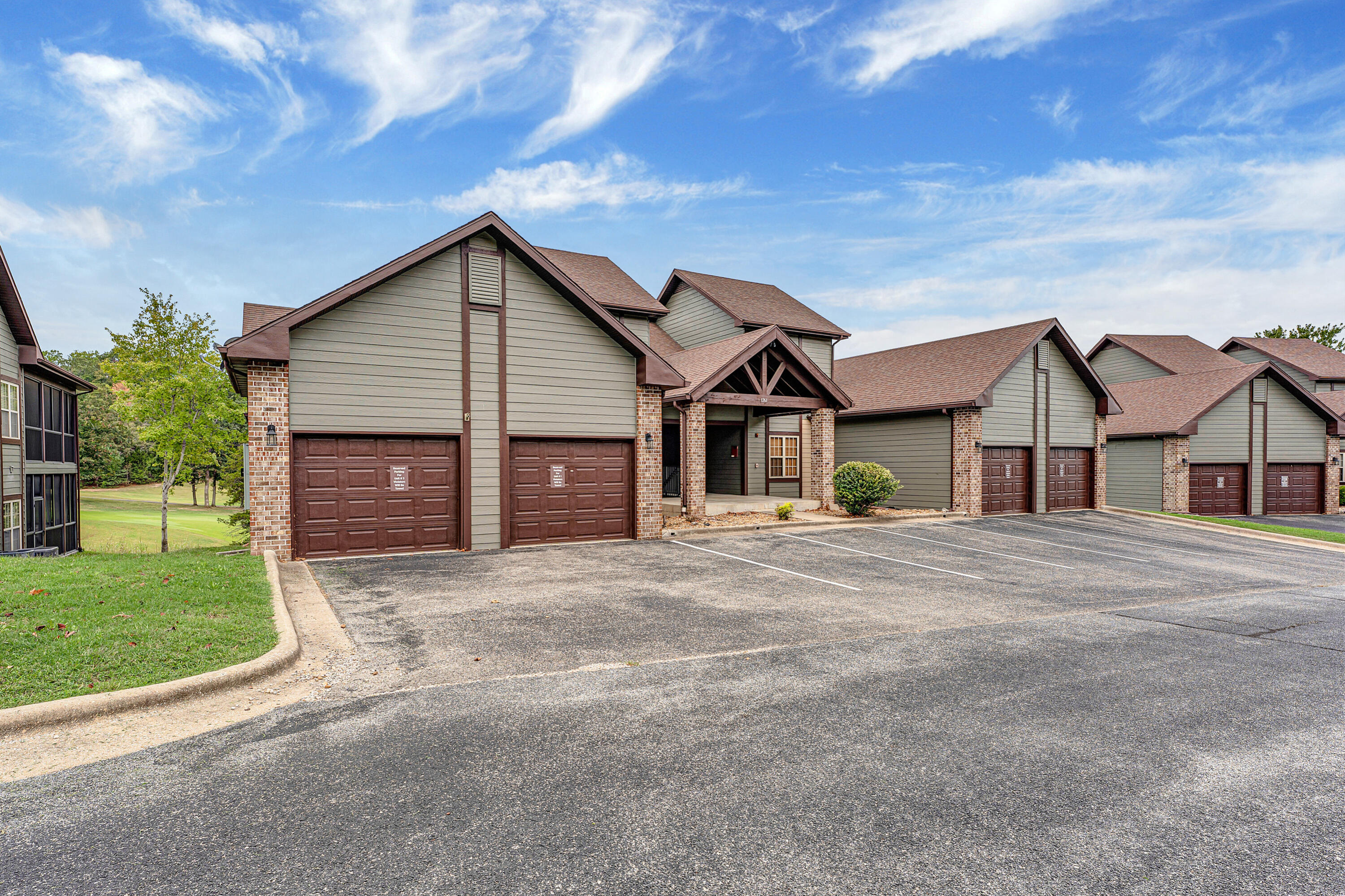 Photo 5 - Residential for sale – 1261  Golf Drive  Branson West, MO