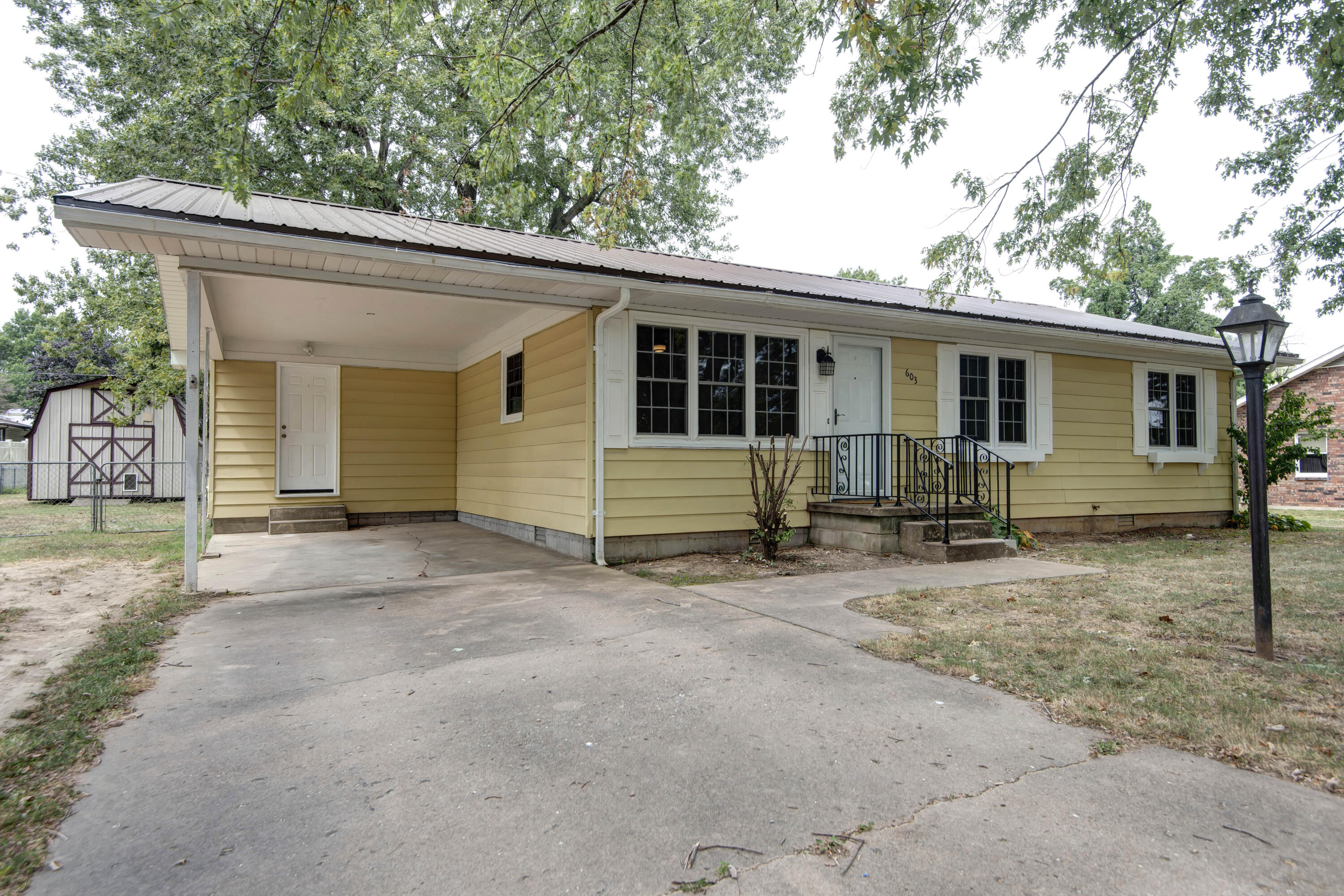 Photo 3 - Residential for sale – 603 S Ohio Street  Marionville, MO