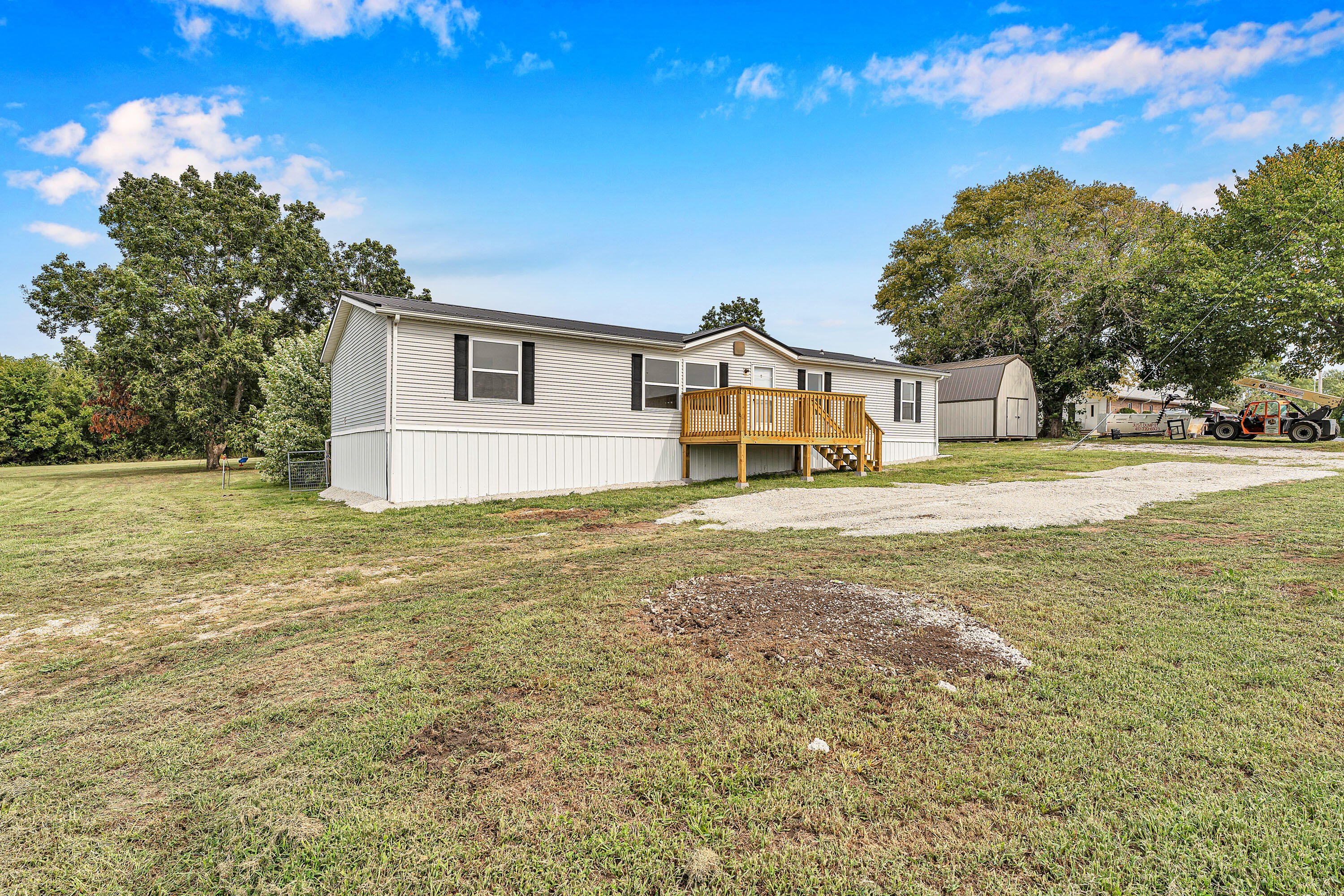 Photo 2 - Residential for sale – 28977  Us-54   Preston, MO