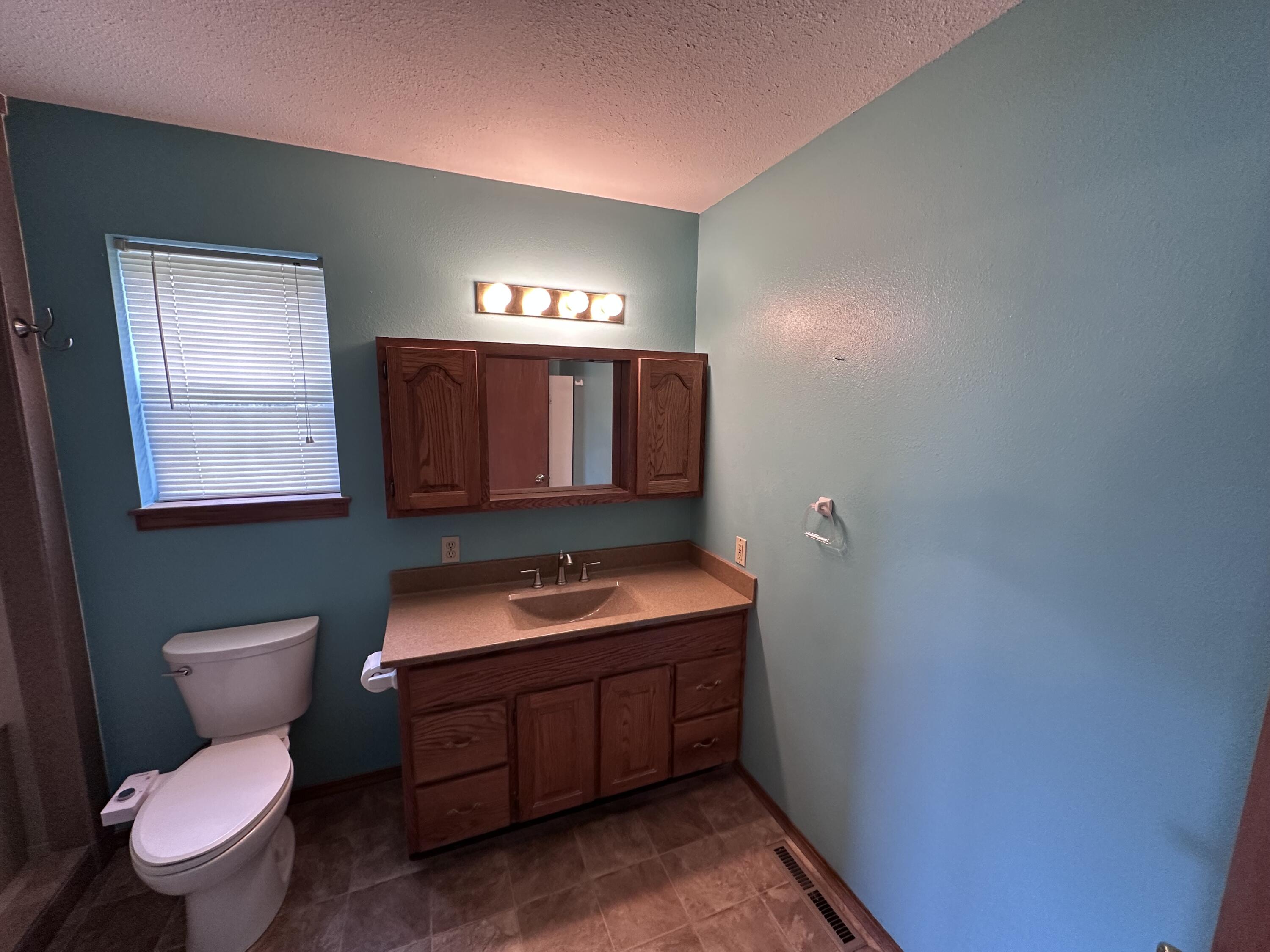 Photo 9 - Residential for sale – 1421  Van Winkle Street  Joplin, MO