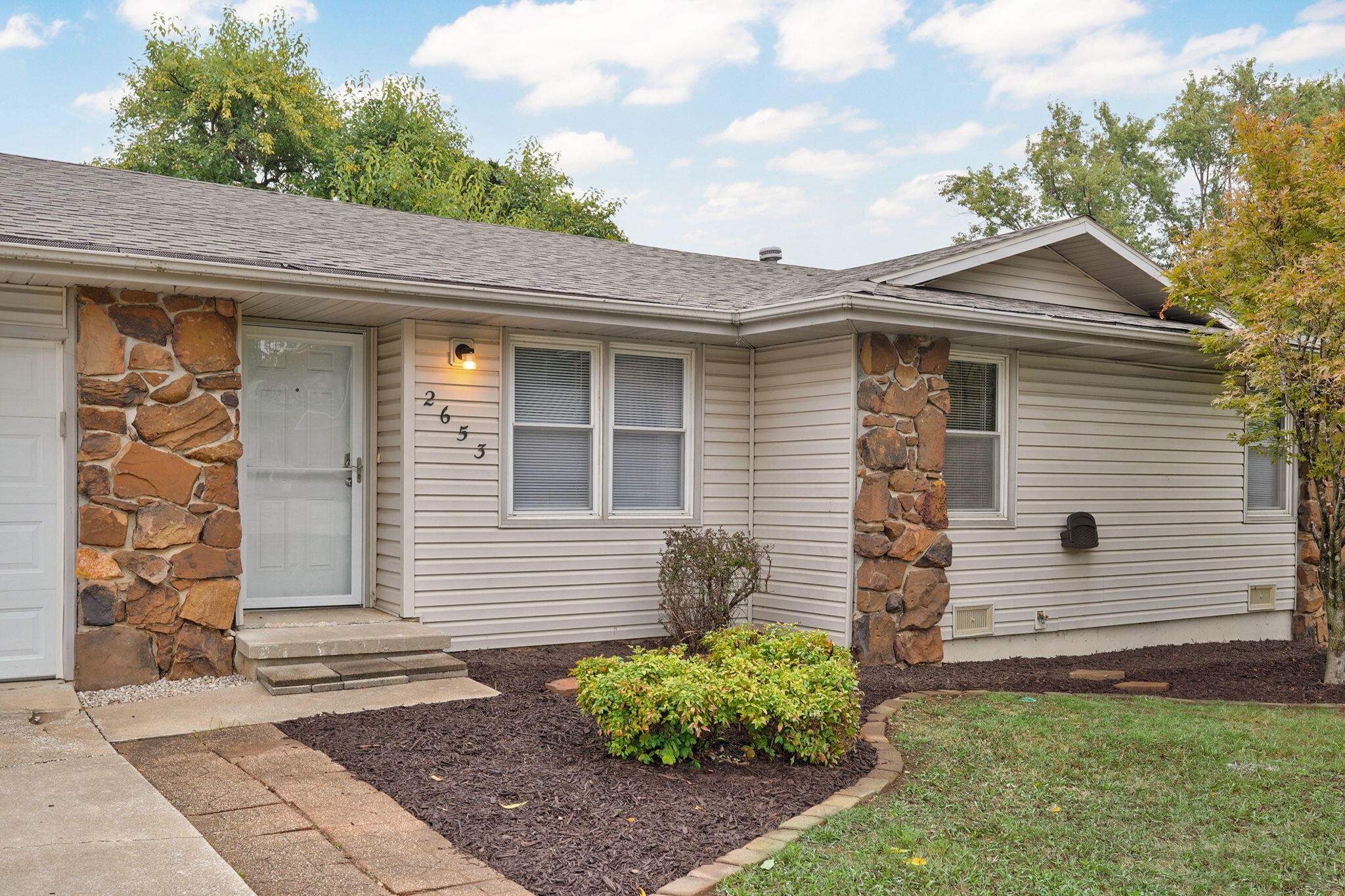 Photo 4 - Residential for sale – 2653 W Blackburn Drive  Springfield, MO