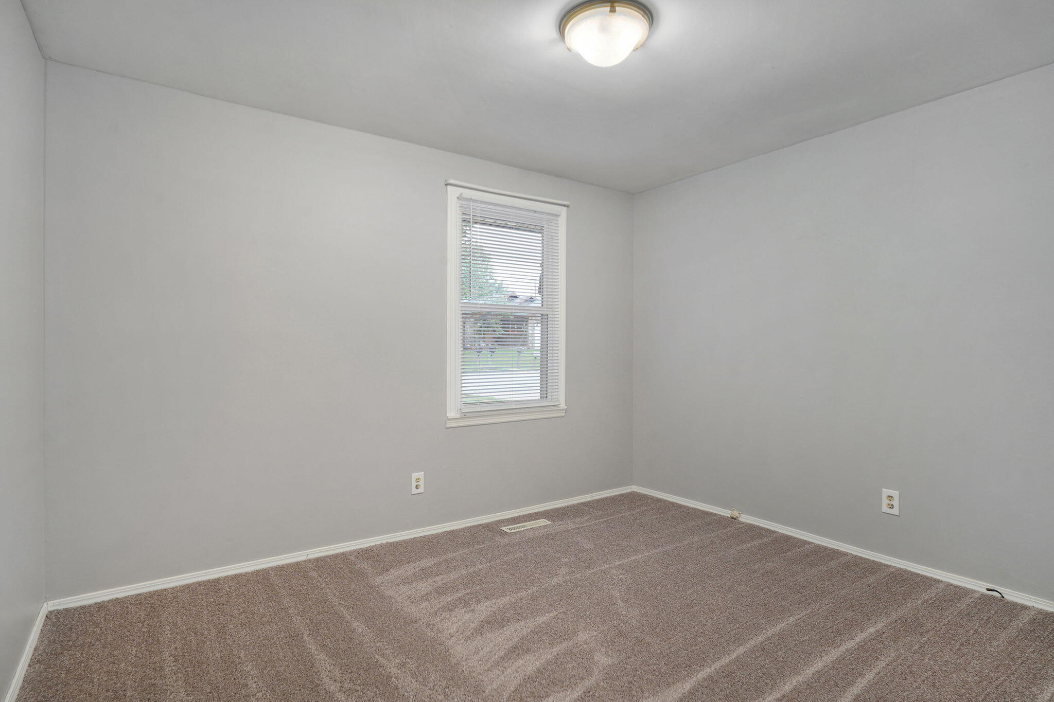 Photo 16 - Residential for sale – 2653 W Blackburn Drive  Springfield, MO