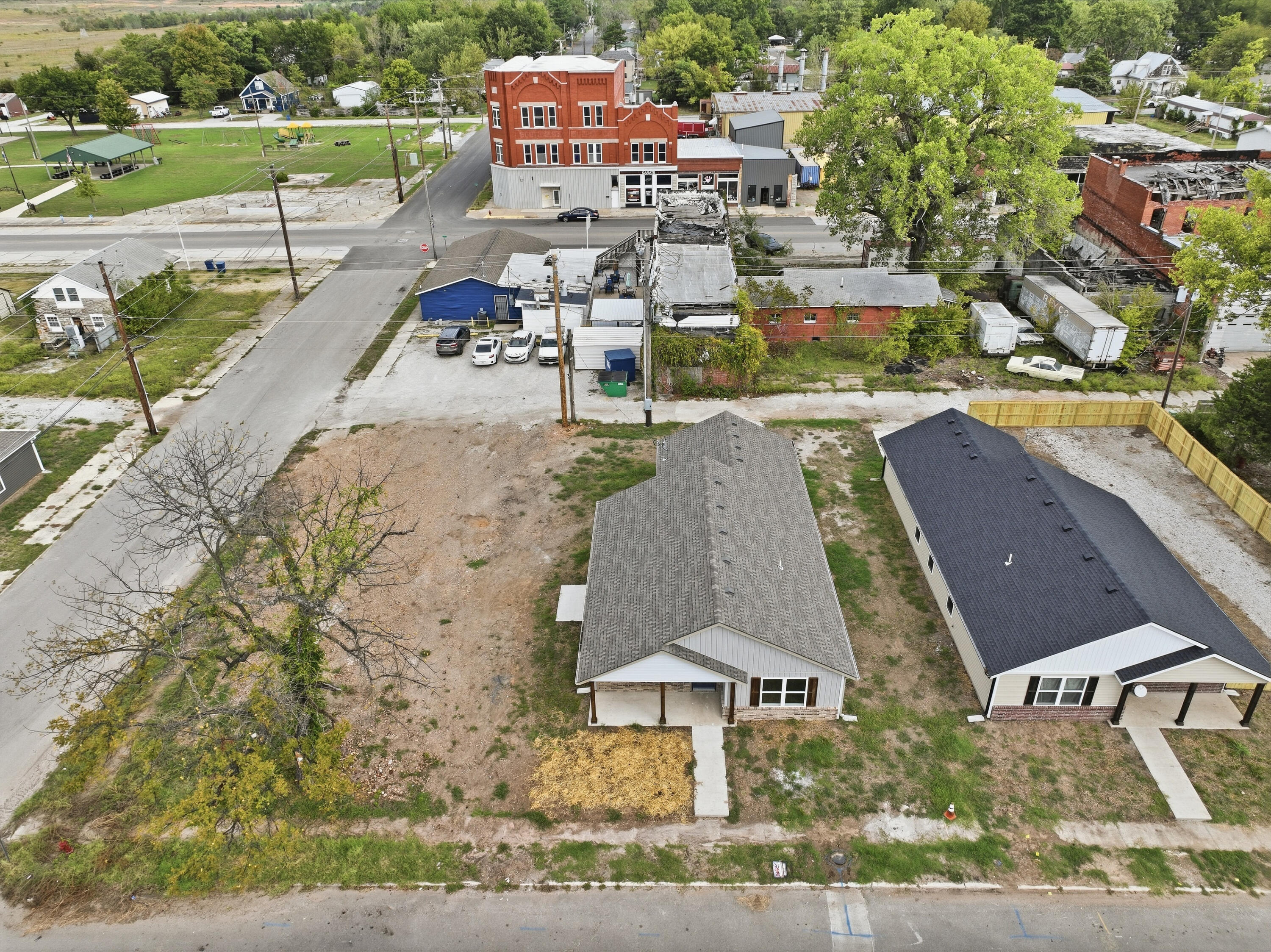Photo 45 - Residential for sale – 318 W Daugherty Street  Carterville, MO
