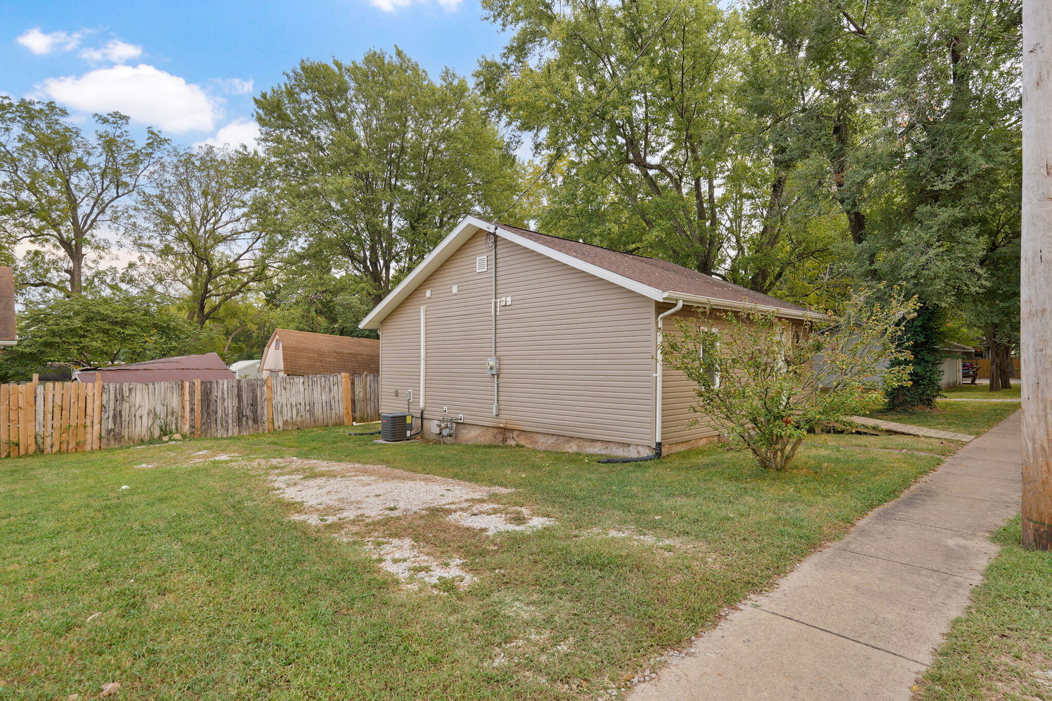 Photo 10 - Residential for sale – 212 S Lafontaine Avenue  Springfield, MO