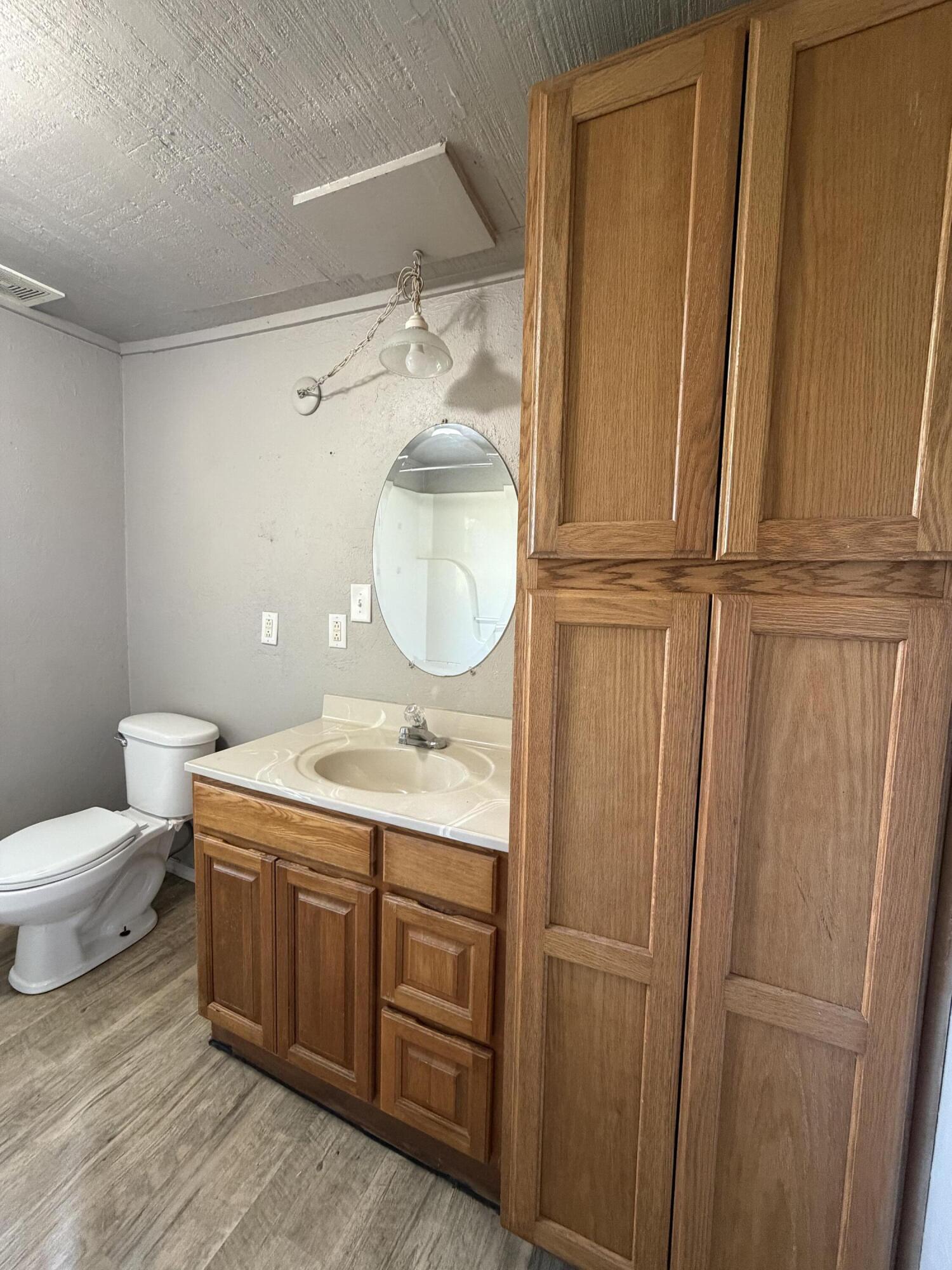 Photo 9 - Residential for sale – 1049 S Hudson Avenue  Aurora, MO