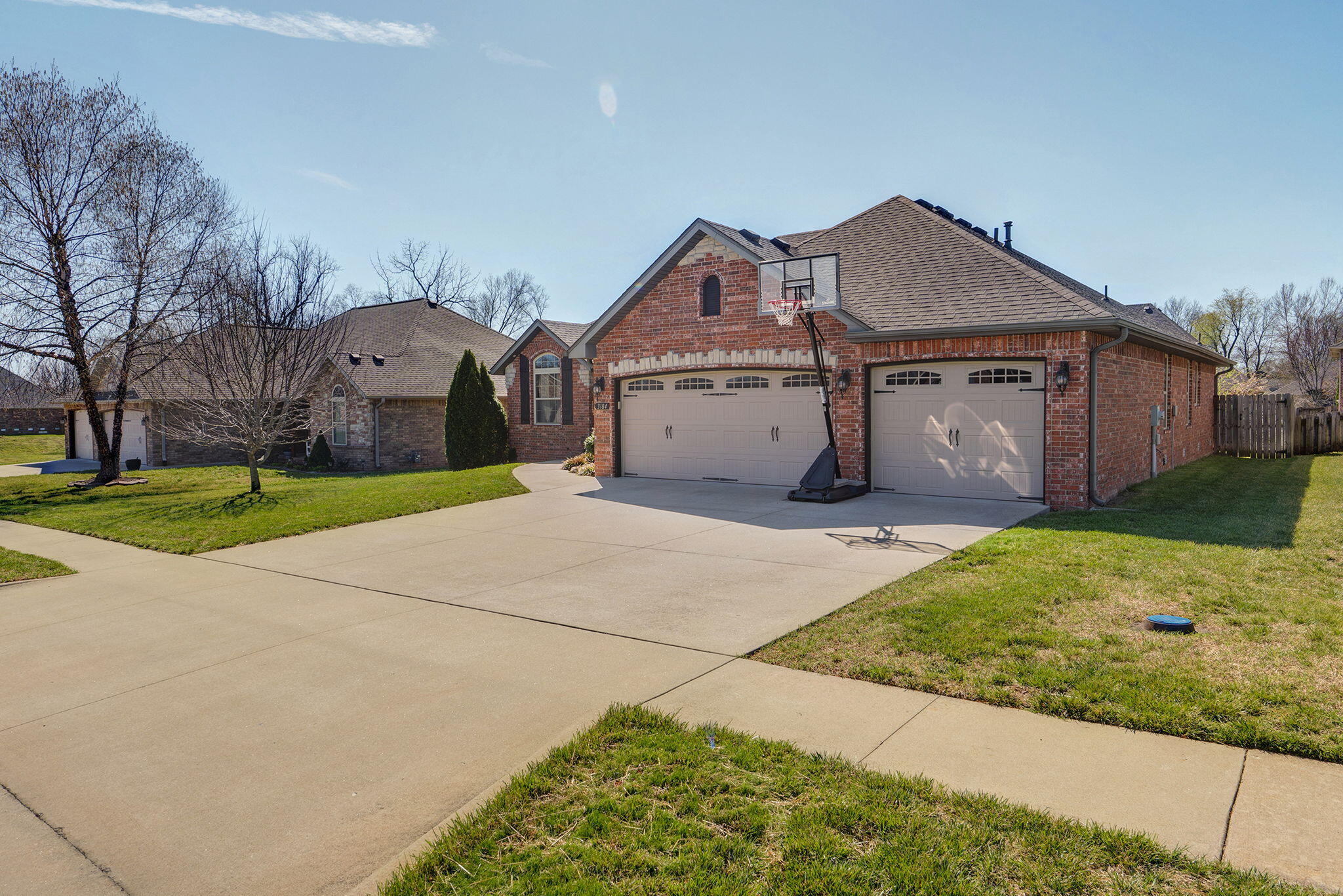 Photo 2 - Residential for sale – 3184 W High Point   Springfield, MO