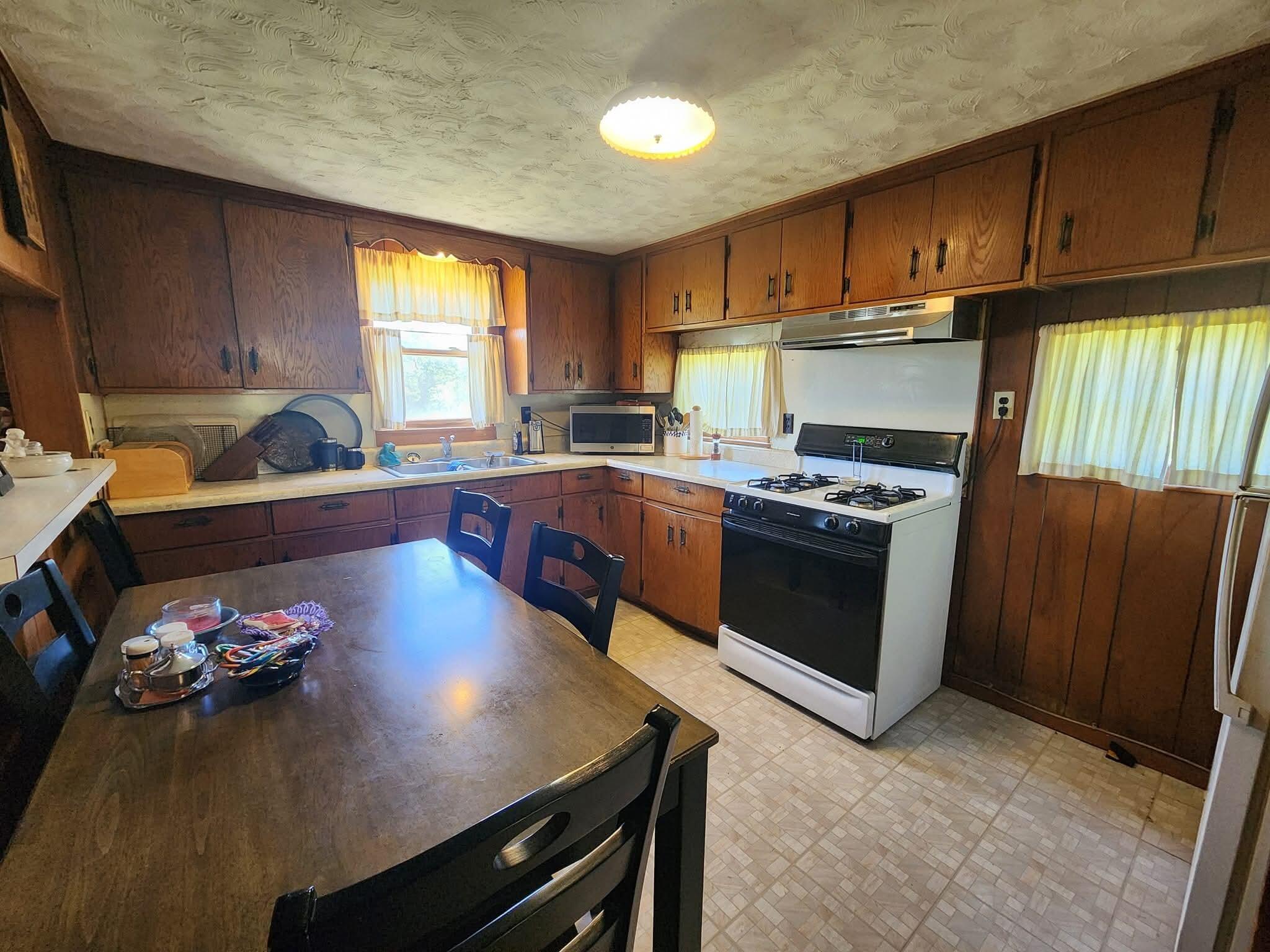 Photo 11 - Farm for sale – 16695  Lebanon Road   Elk Creek, MO