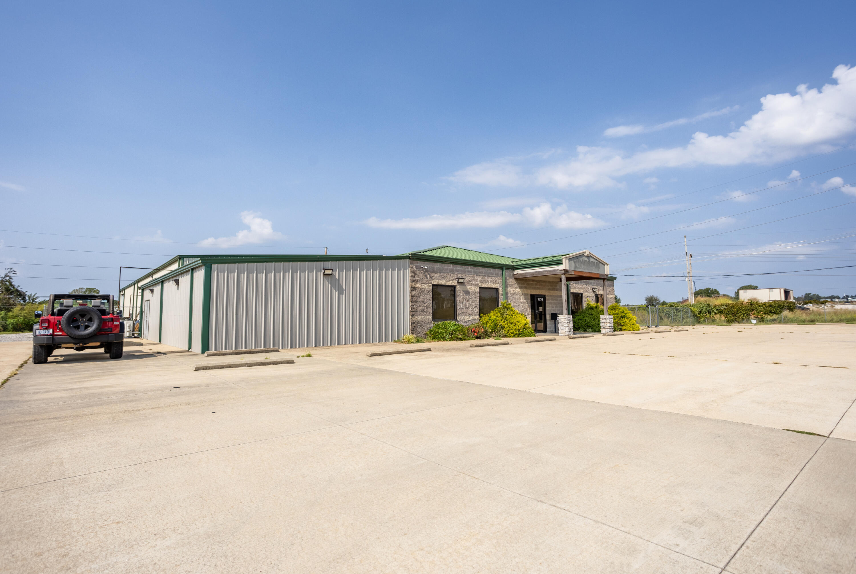 Photo 7 - Commercial Lease for sale – 1631  Old Airport   West Plains, MO