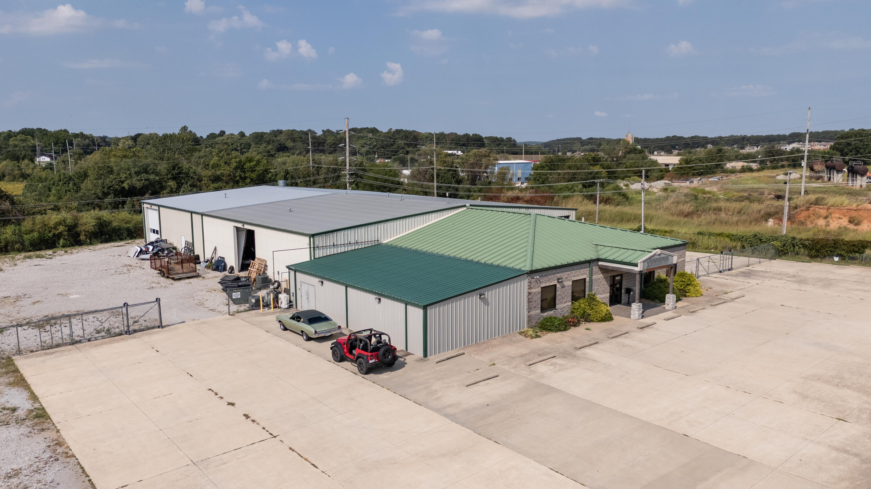 Photo 6 - Commercial Lease for sale – 1631  Old Airport   West Plains, MO