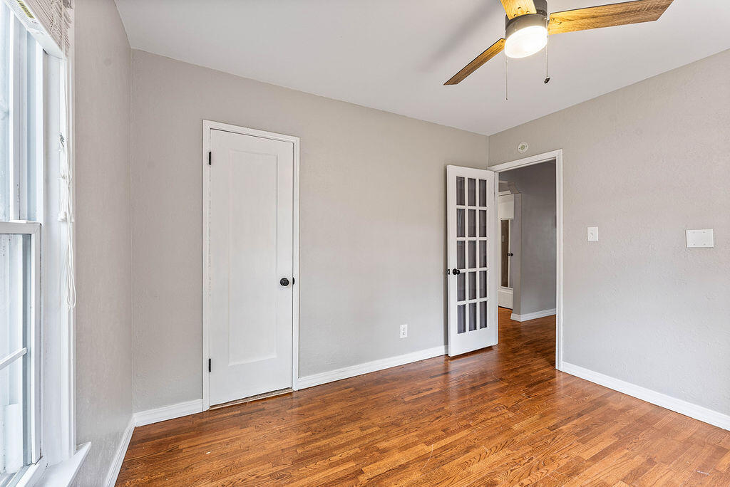 Photo 11 - Residential for sale – 101 W Grand Avenue  Neosho, MO