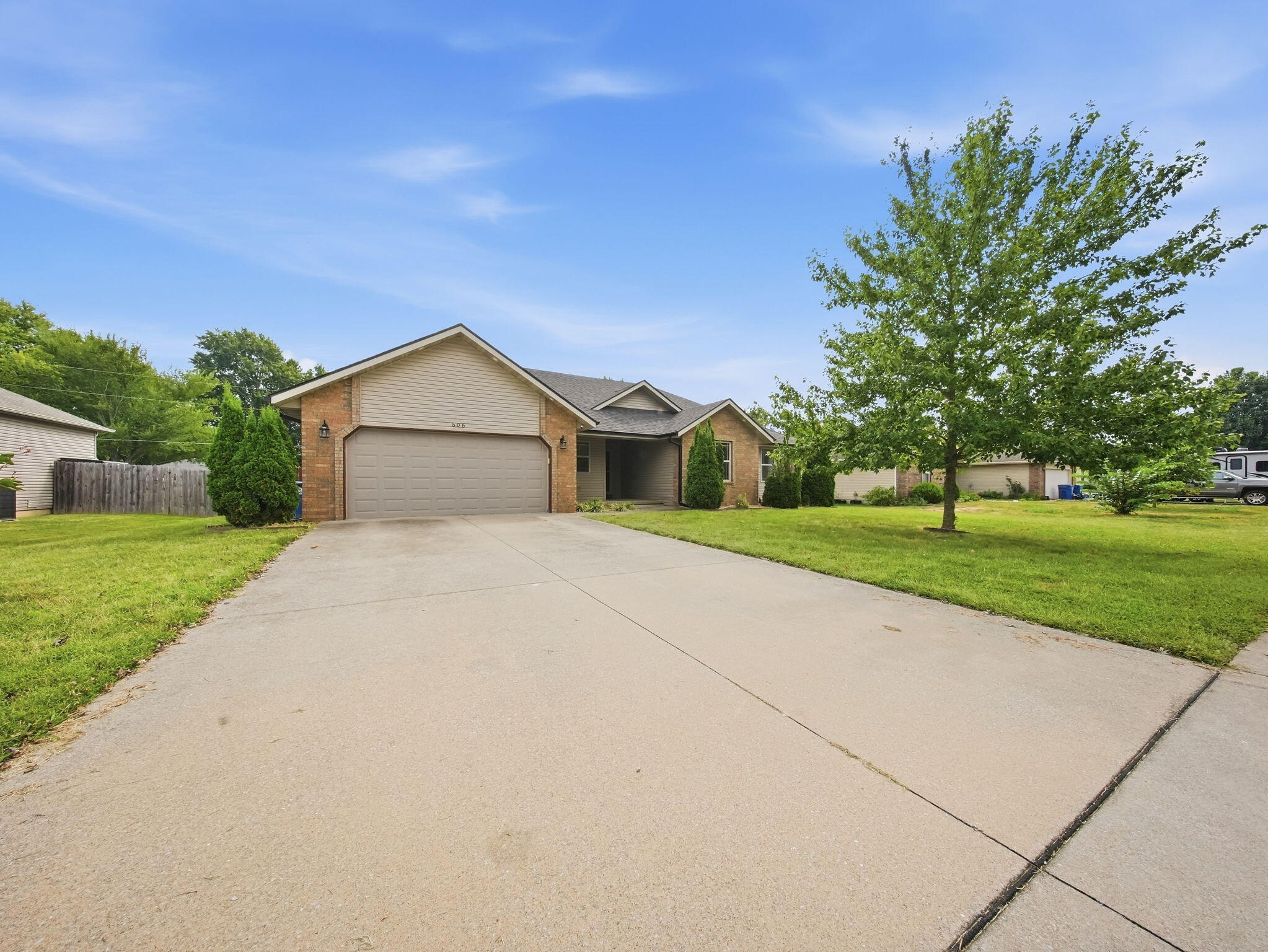 Photo 3 - Residential for sale – 506 S Birchwood Street  Strafford, MO