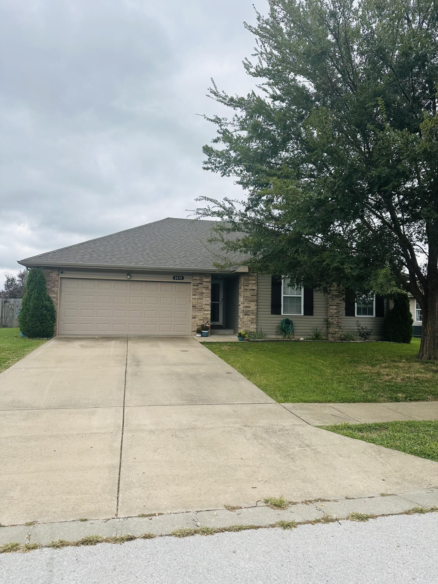 Photo 2 - Residential for sale – 2450 E Willow Street  Republic, MO