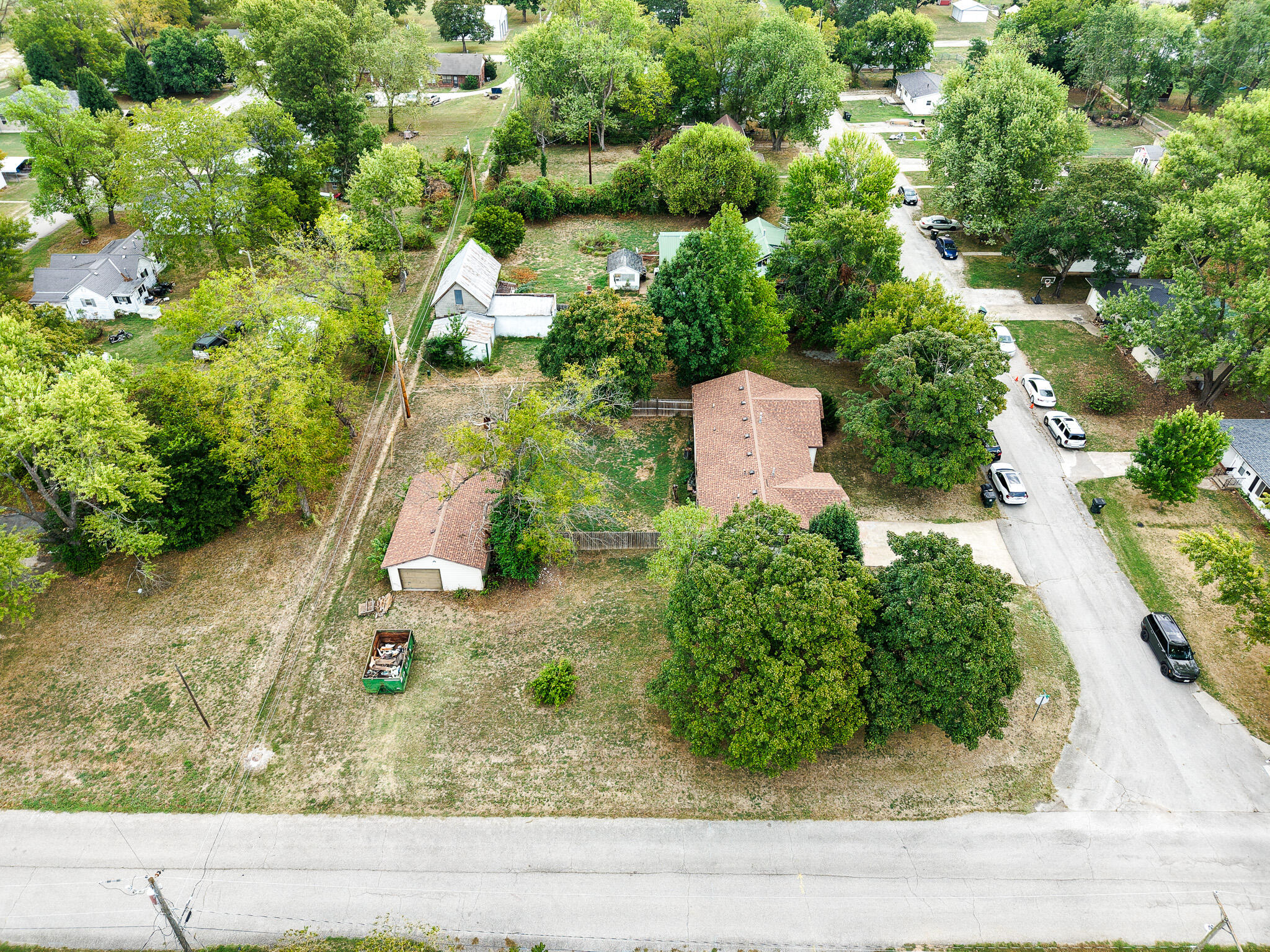Photo 25 - Residential for sale – 137 W Cline Street  Aurora, MO