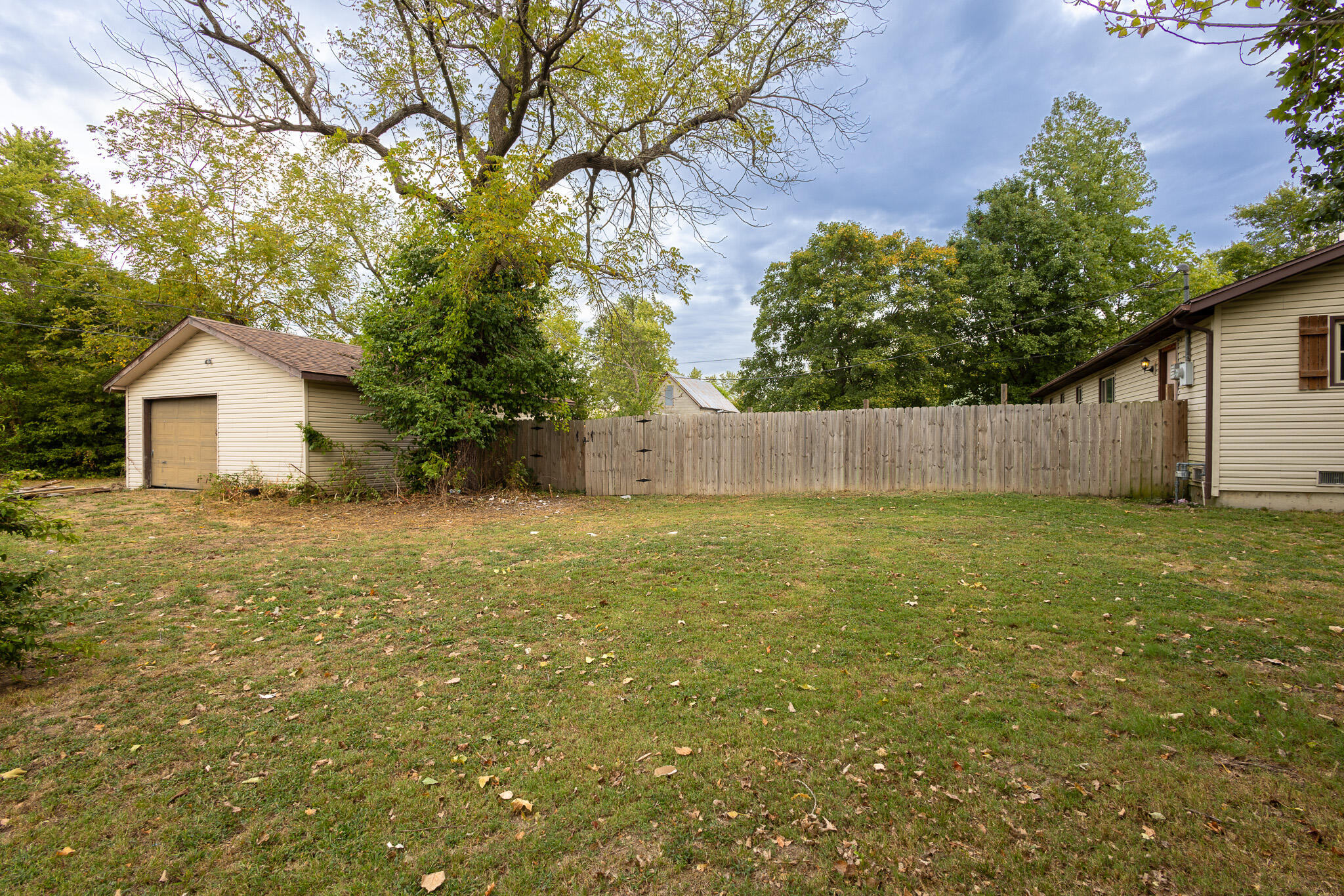 Photo 26 - Residential for sale – 137 W Cline Street  Aurora, MO