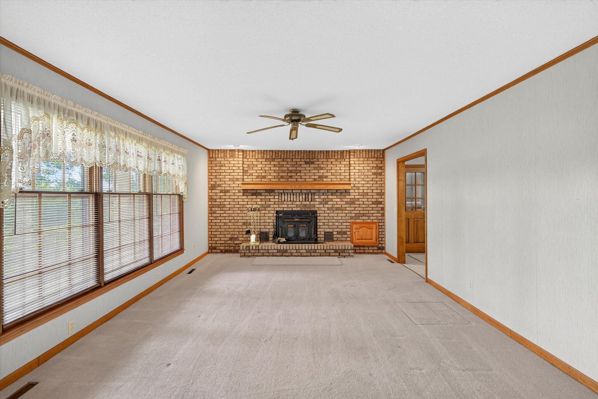 Photo 5 - Residential for sale – 21845  County Road 190   Wheatland, MO