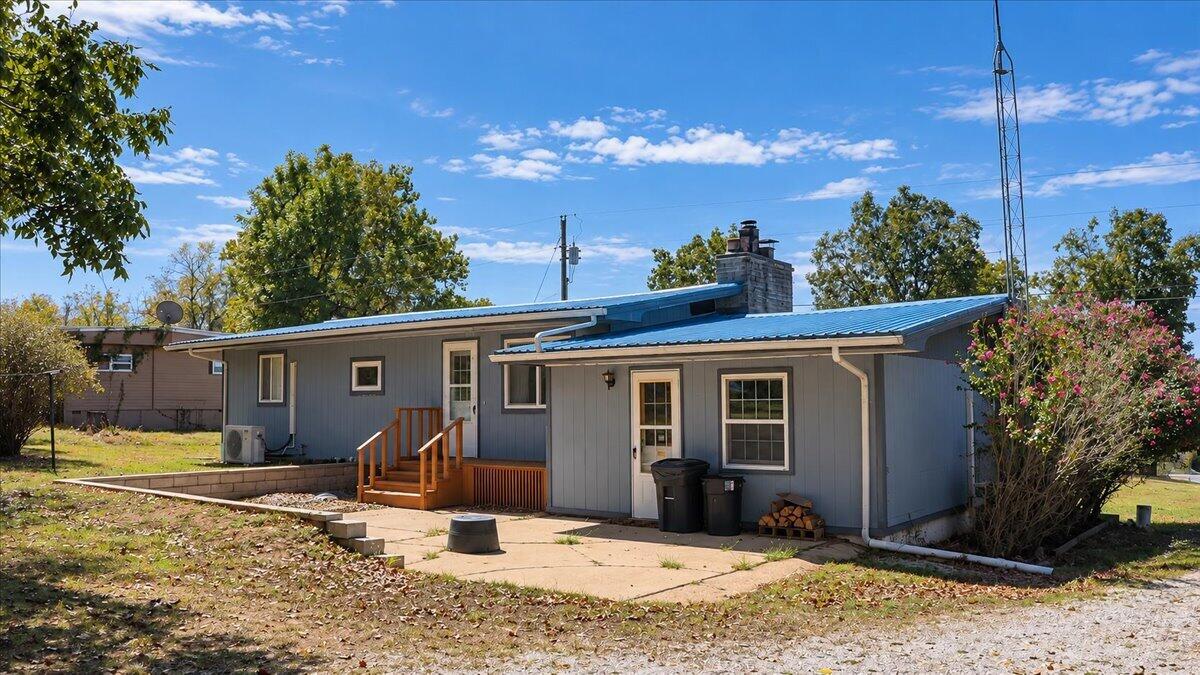 Photo 8 - Residential for sale – 26295  County Road 322   Pittsburg, MO